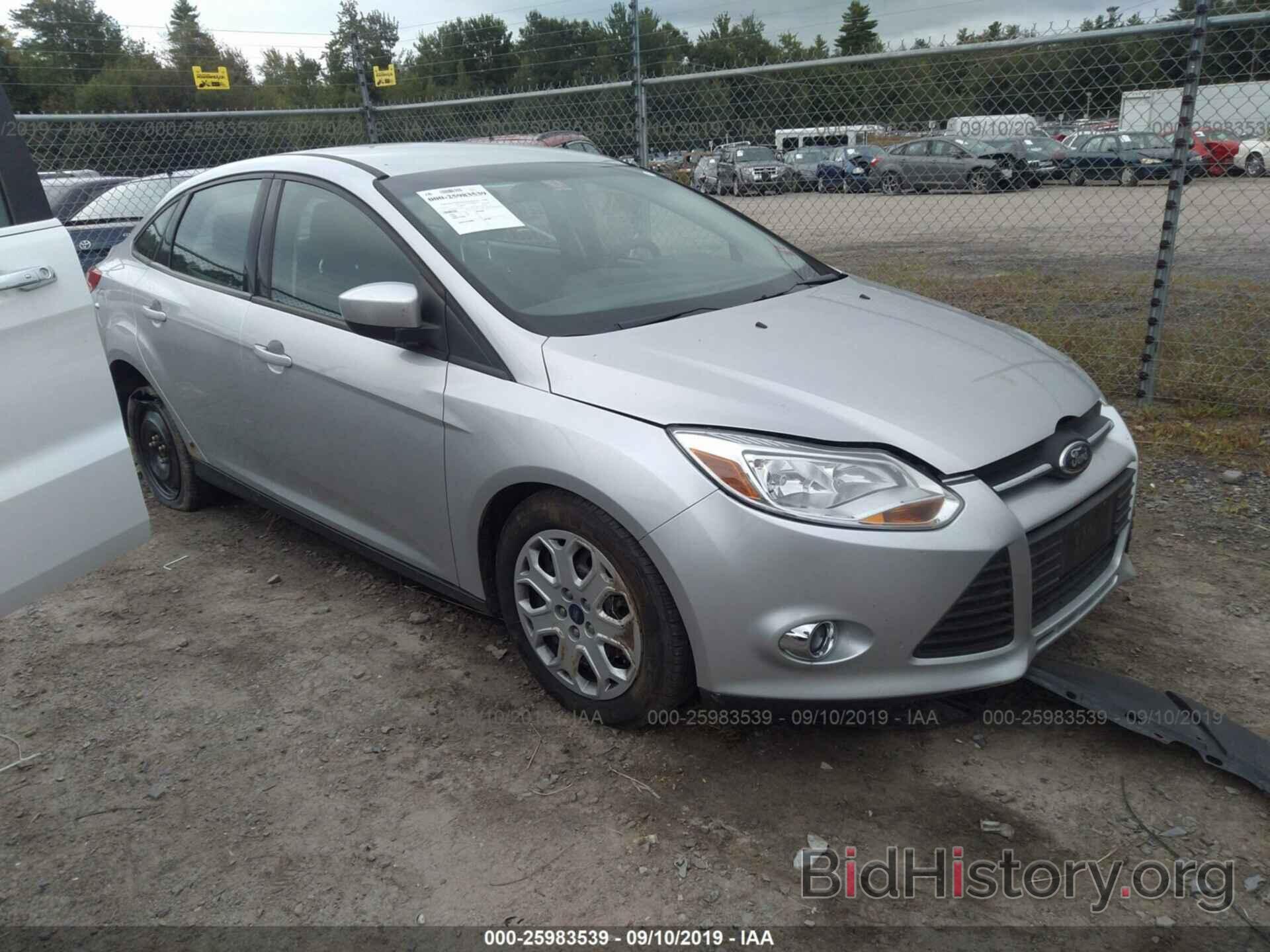 Photo 1FAHP3F22CL113353 - FORD FOCUS 2012