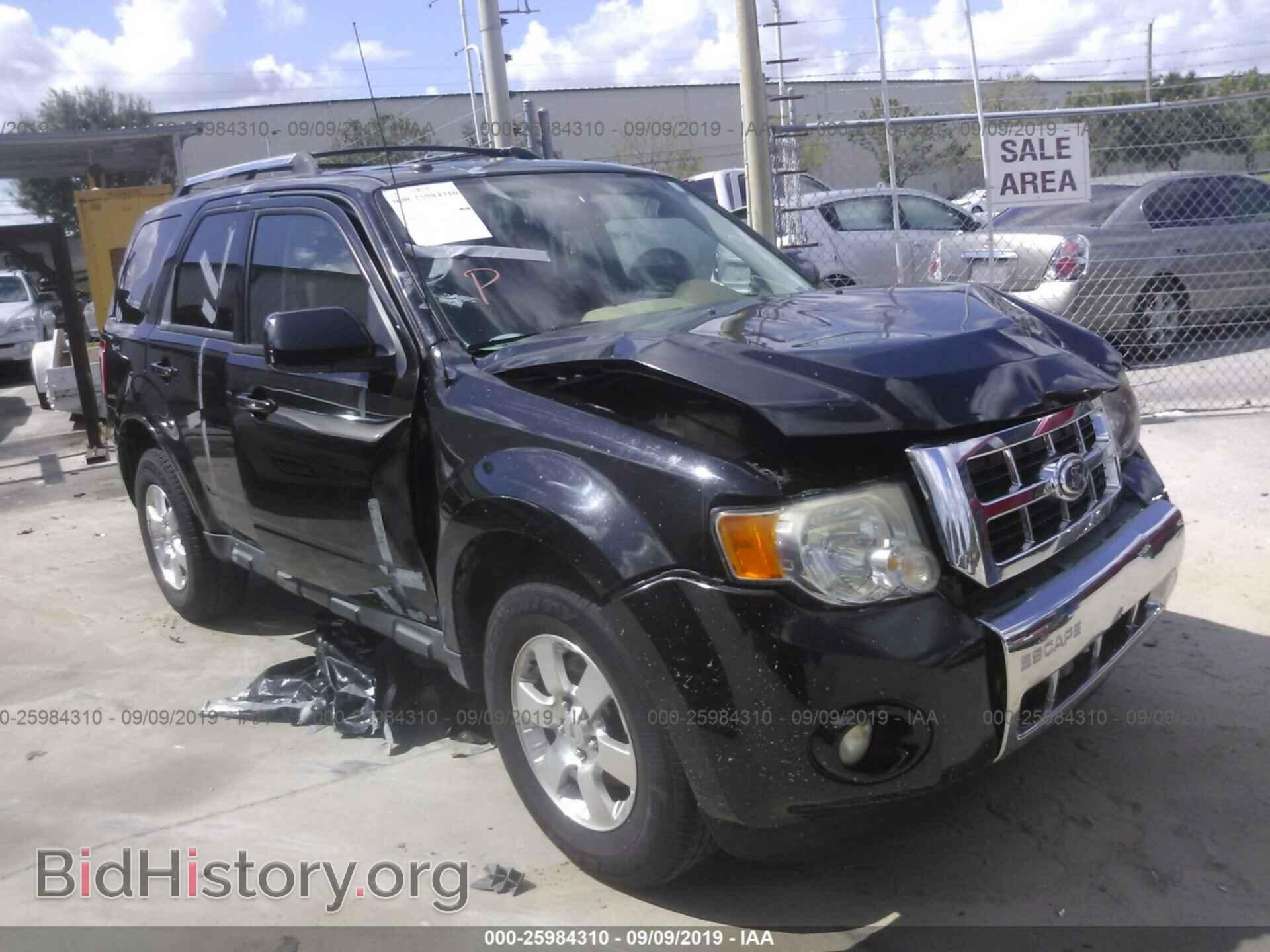 Photo 1FMCU0EG0BKB10069 - FORD ESCAPE 2011