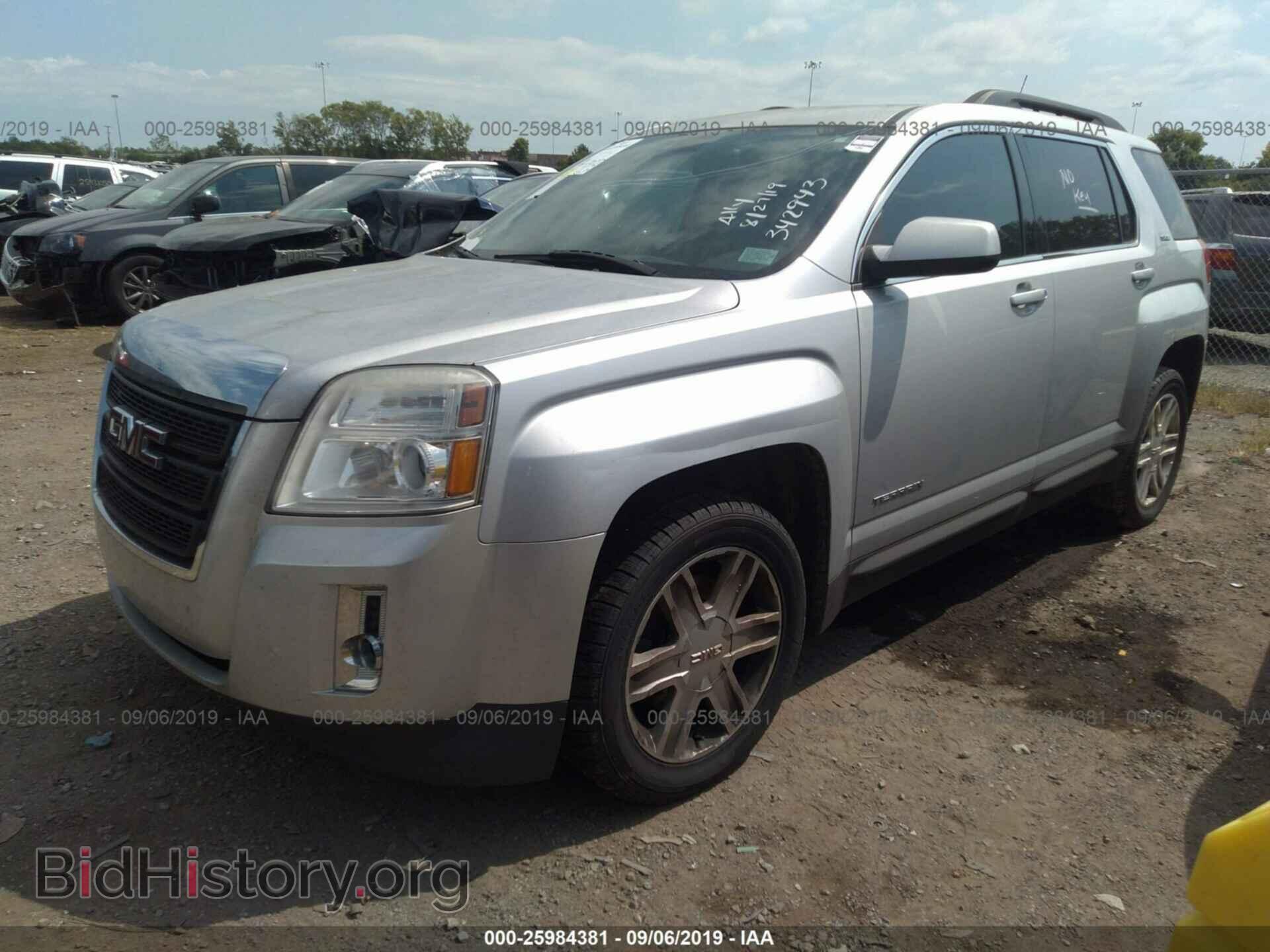 2011 GMC TERRAIN - VIN: 2CTFLSE58B6342943 - Photo 2