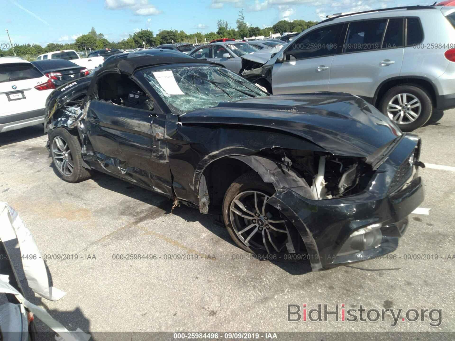 Photo 1FATP8UH5G5295686 - FORD MUSTANG 2016