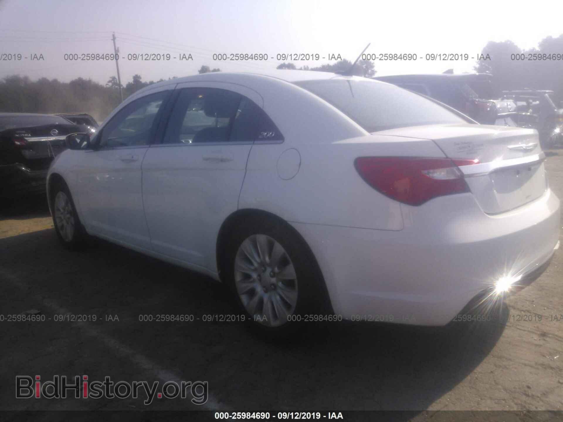 2014 CHRYSLER 200 - VIN: 1C3CCBAB0EN206689 - Фото 3