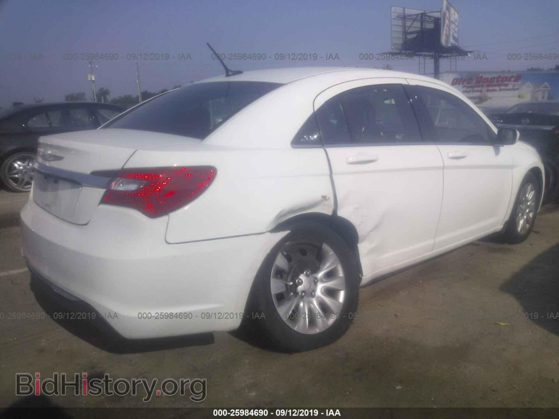 2014 CHRYSLER 200 - VIN: 1C3CCBAB0EN206689 - Фото 4