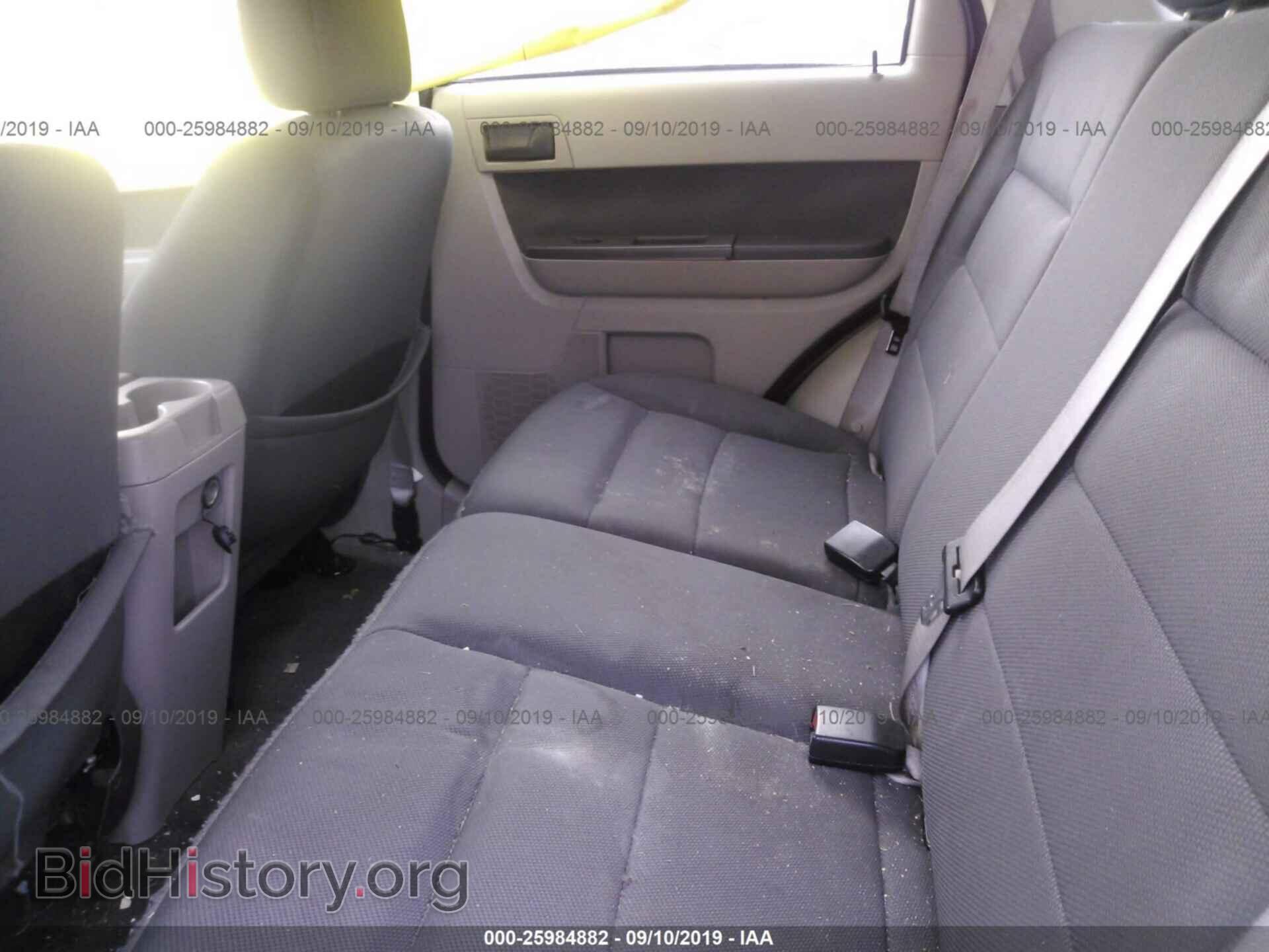 2009 FORD ESCAPE - VIN: 1FMCU03739KD04091 - Фото 8
