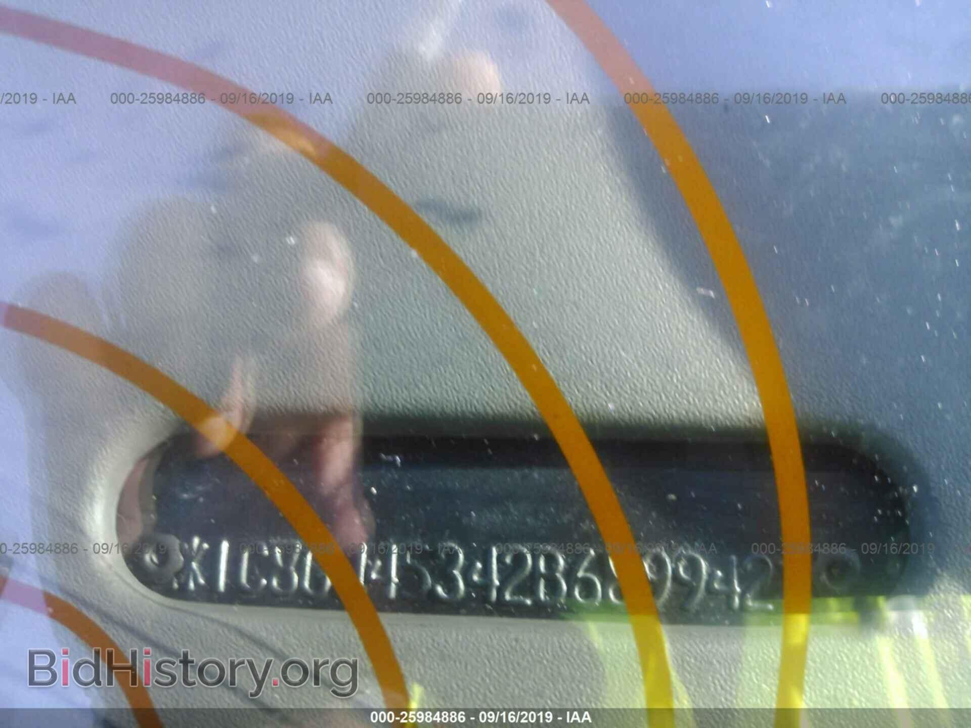 2002 CHRYSLER VOYAGER - VIN: 1C8GJ45342B689942 - Фото 9
