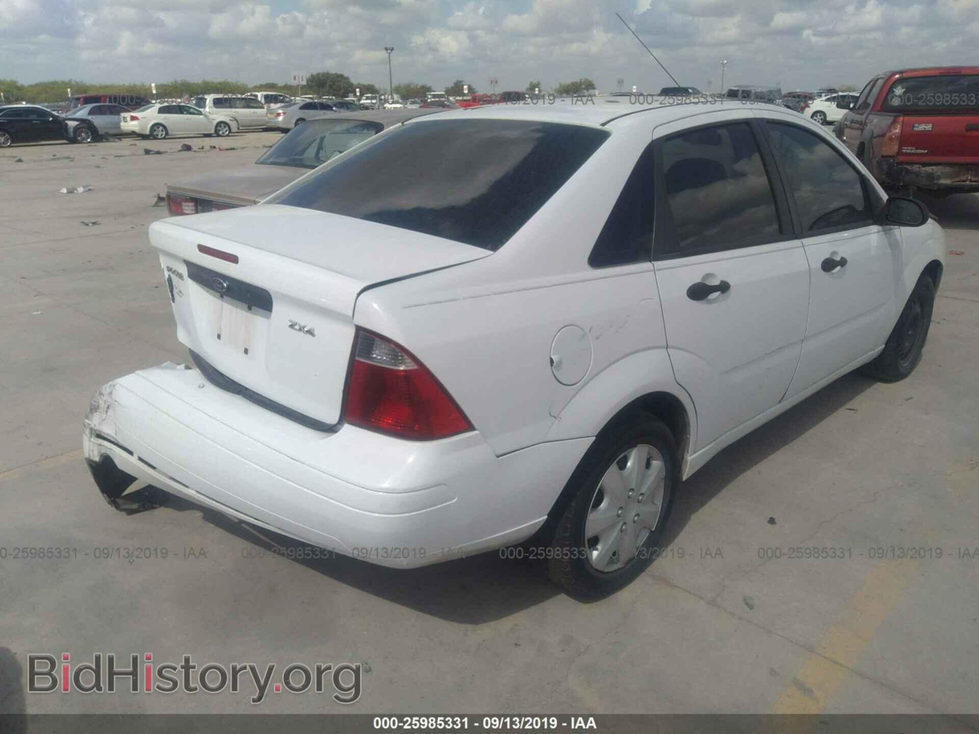 2005 FORD FOCUS - VIN: 1FAFP34N95W152124 - Фото 4