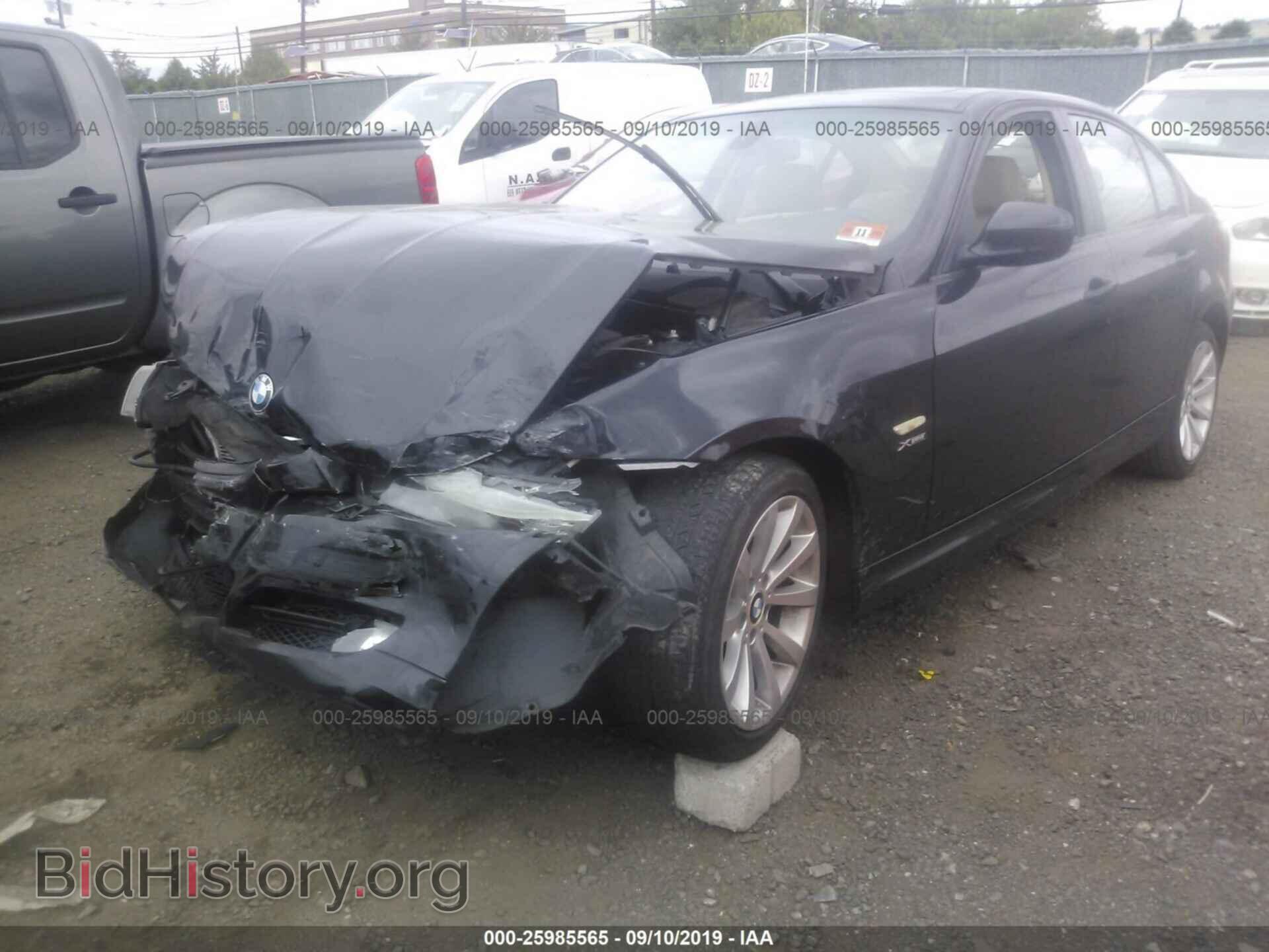 2011 BMW 328 - VIN: WBAPK5C59BF126996 - Фото 2