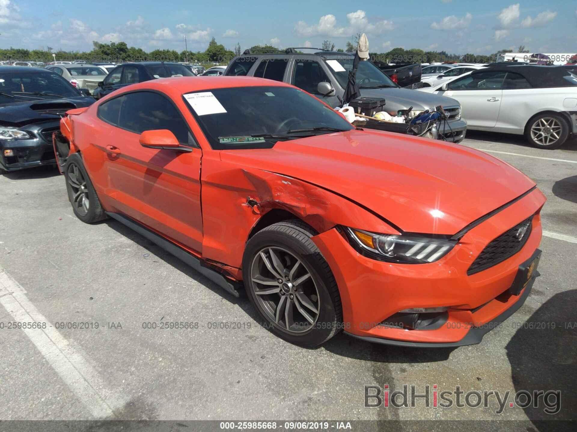 Photo 1FA6P8TH0G5241744 - FORD MUSTANG 2016