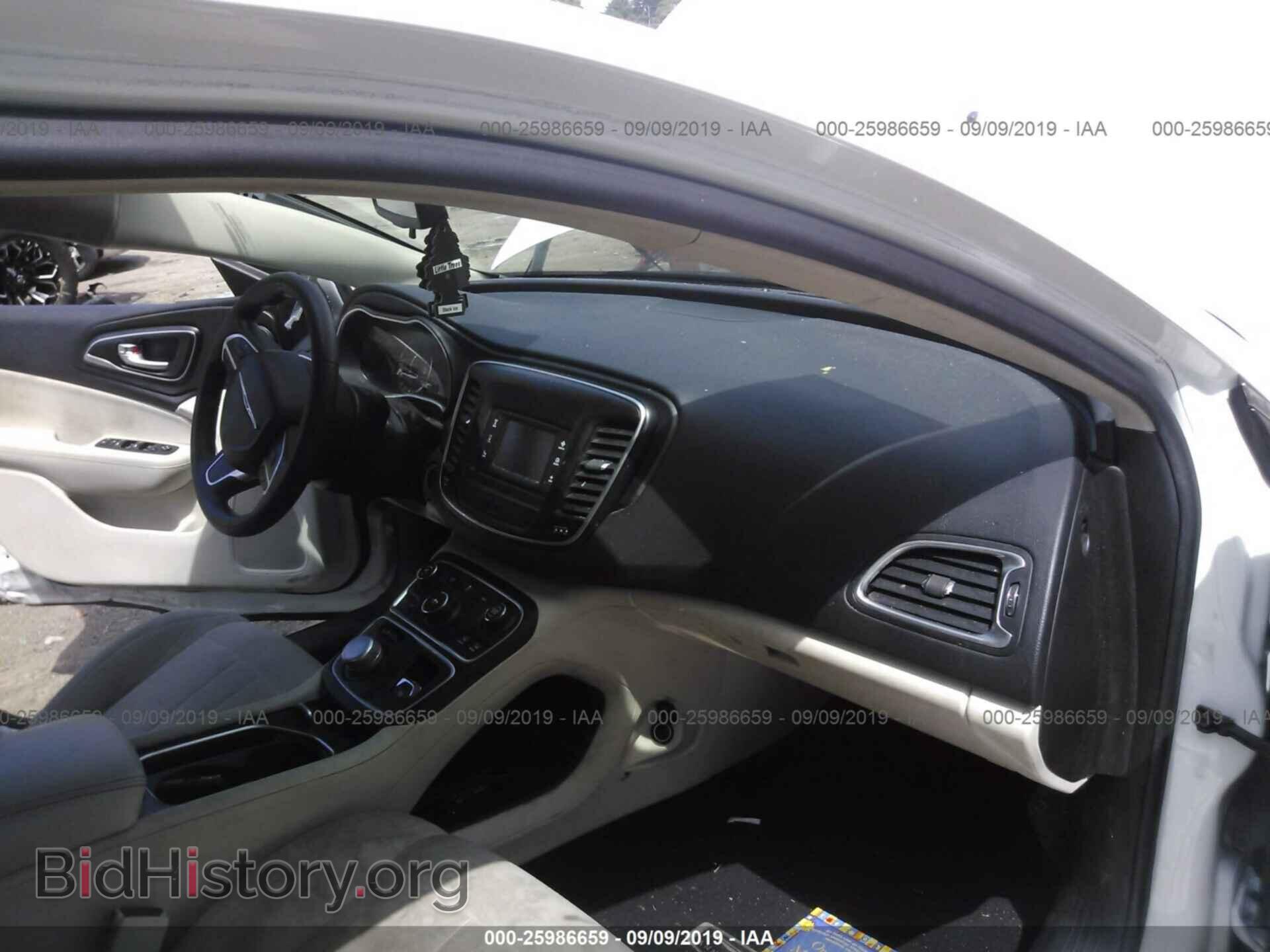 2016 CHRYSLER 200 - VIN: 1C3CCCAB6GN142554 - Фото 5