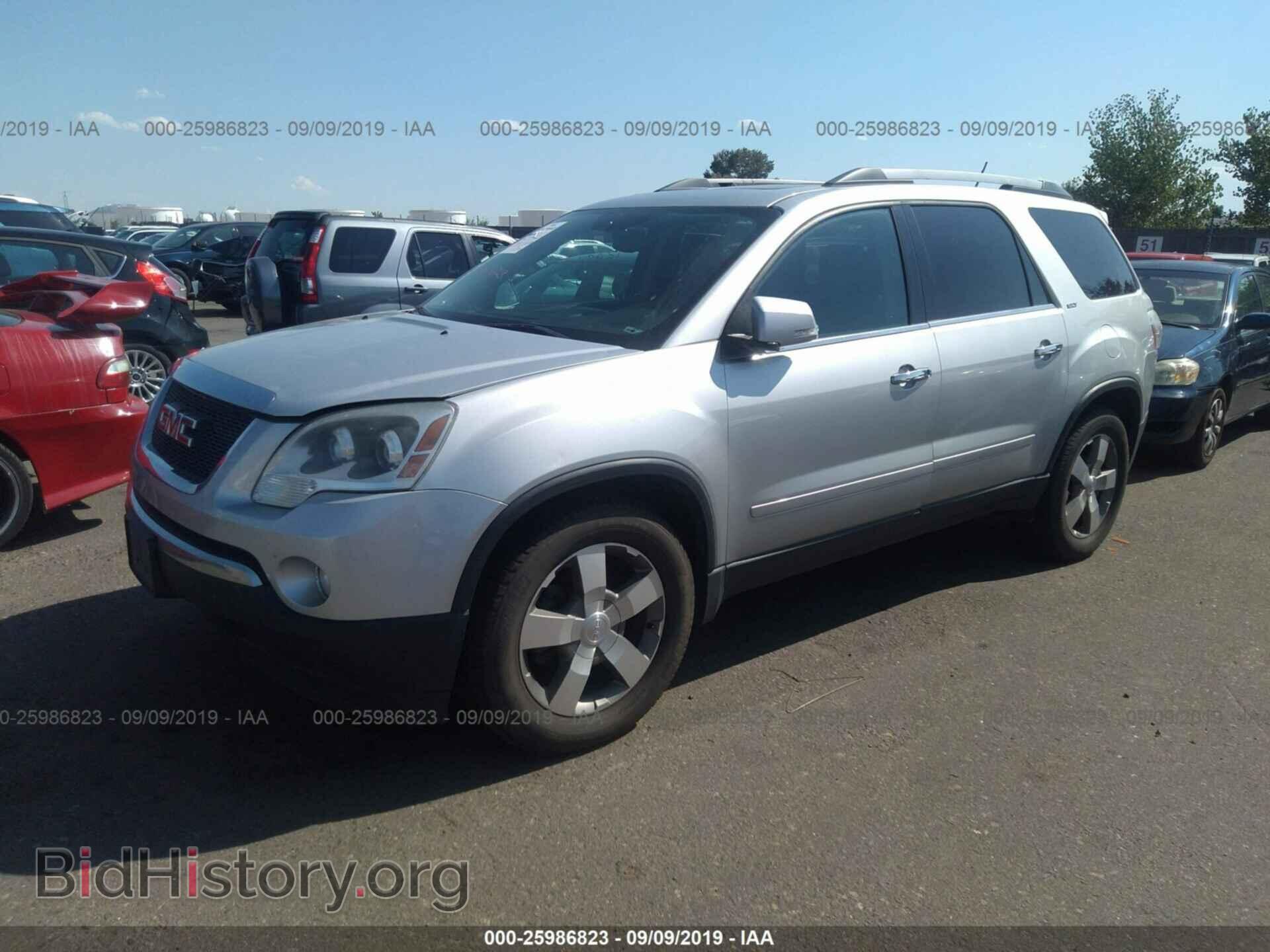 2011 GMC ACADIA - VIN: 1GKKVRED3BJ366031 - Фото 2