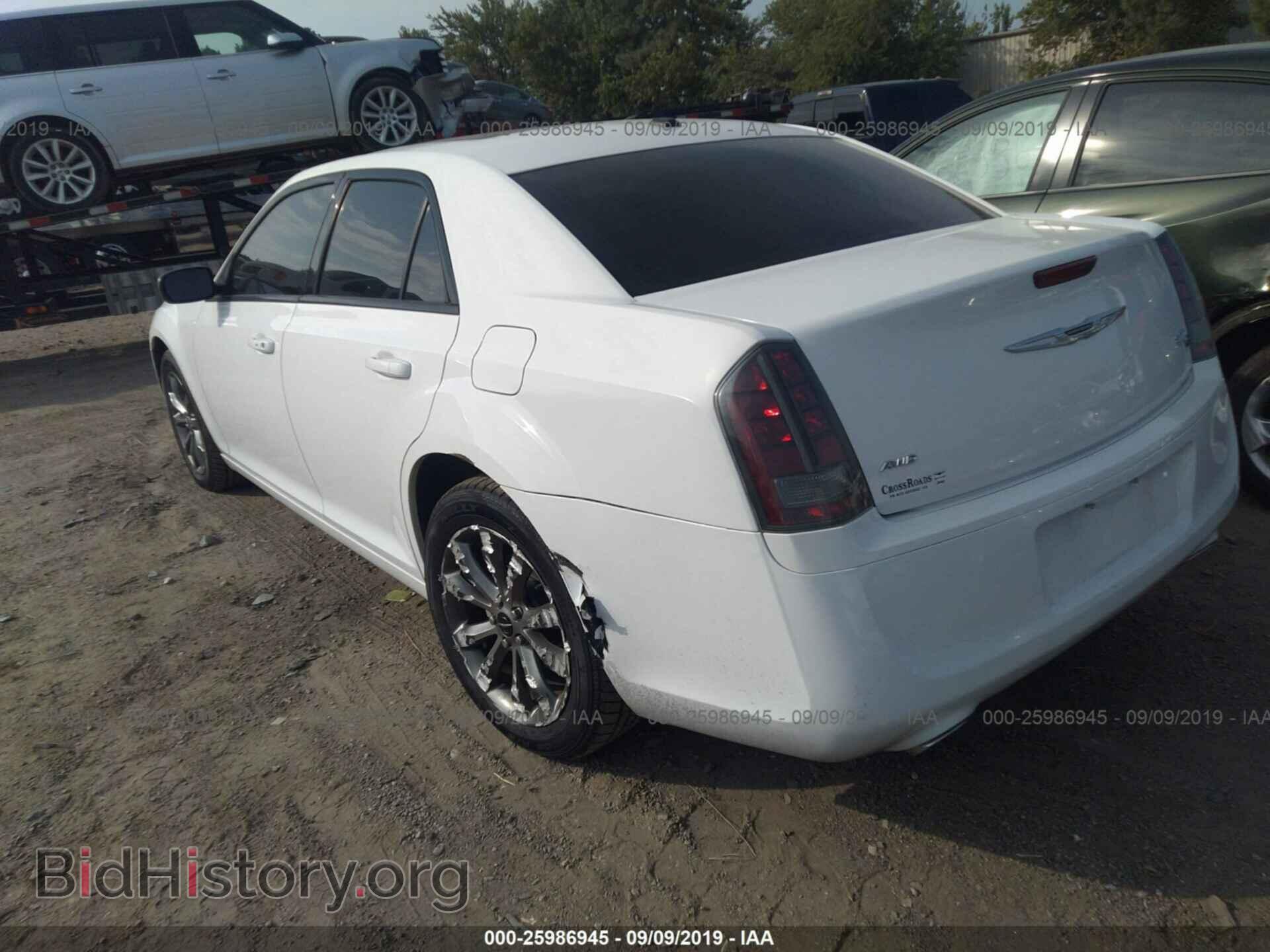 2014 CHRYSLER 300 - VIN: 2C3CCAGG6EH311887 - Фото 3