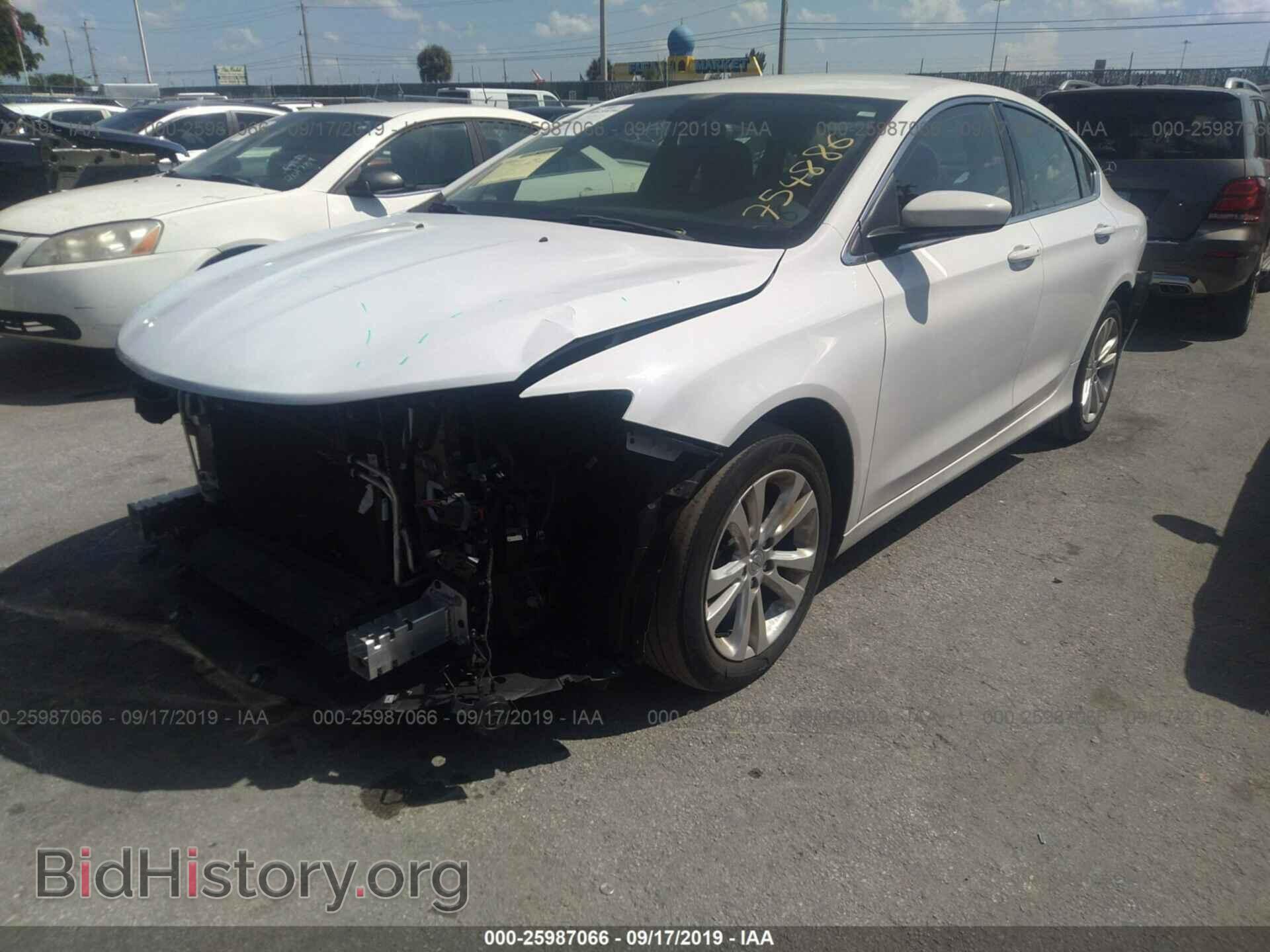 2015 CHRYSLER 200 - VIN: 1C3CCCAB2FN754586 - Photo 2