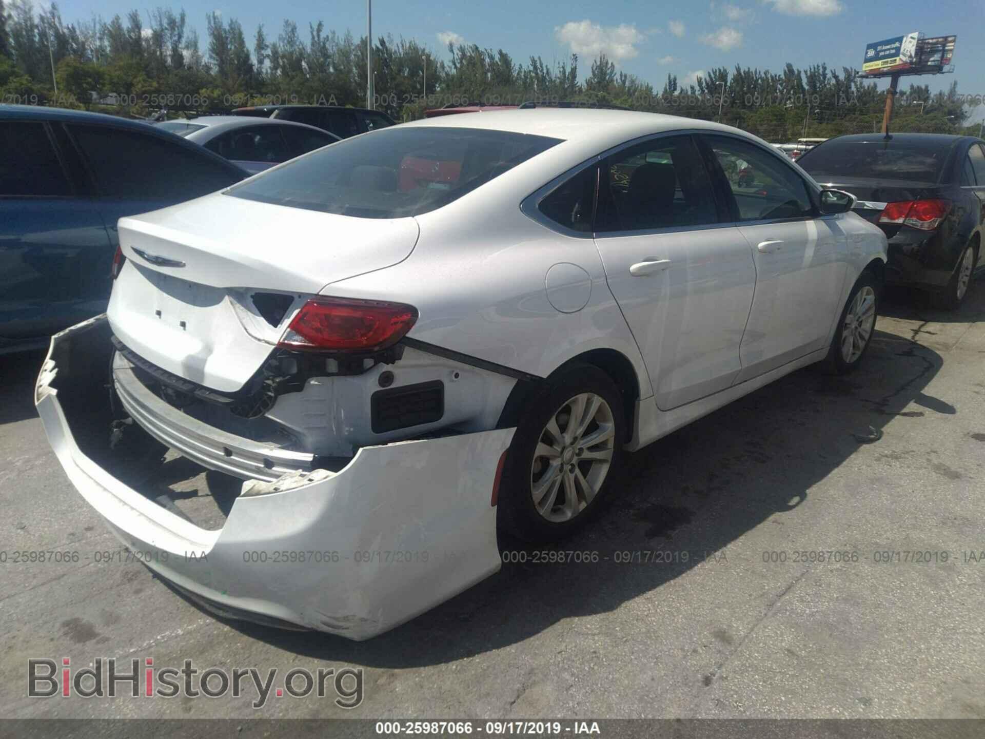 2015 CHRYSLER 200 - VIN: 1C3CCCAB2FN754586 - Photo 4