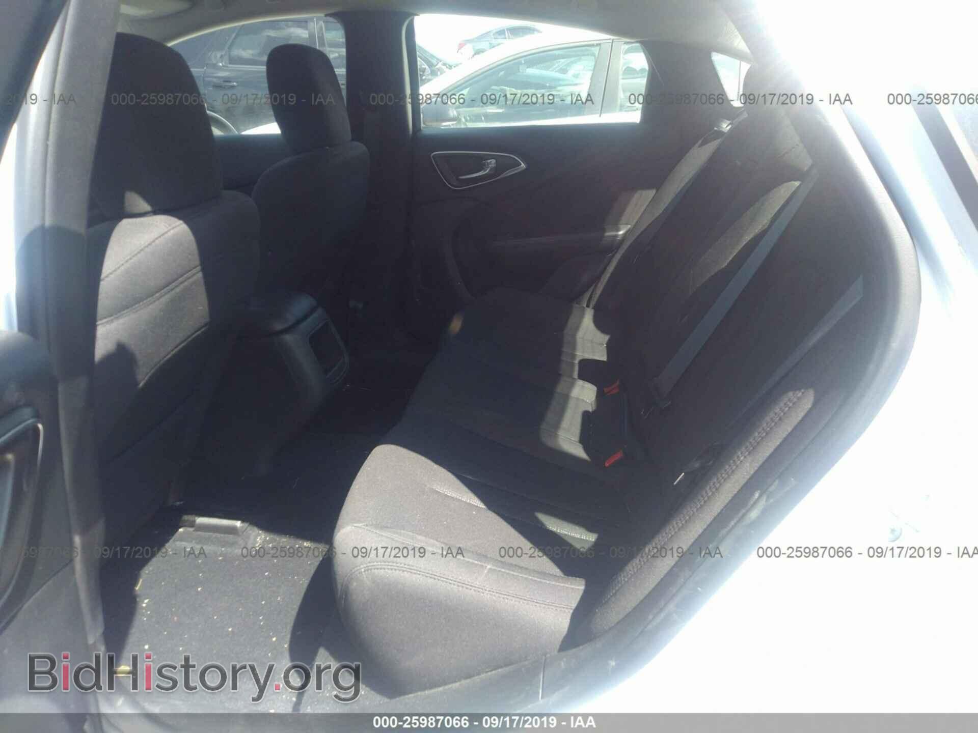 2015 CHRYSLER 200 - VIN: 1C3CCCAB2FN754586 - Photo 8