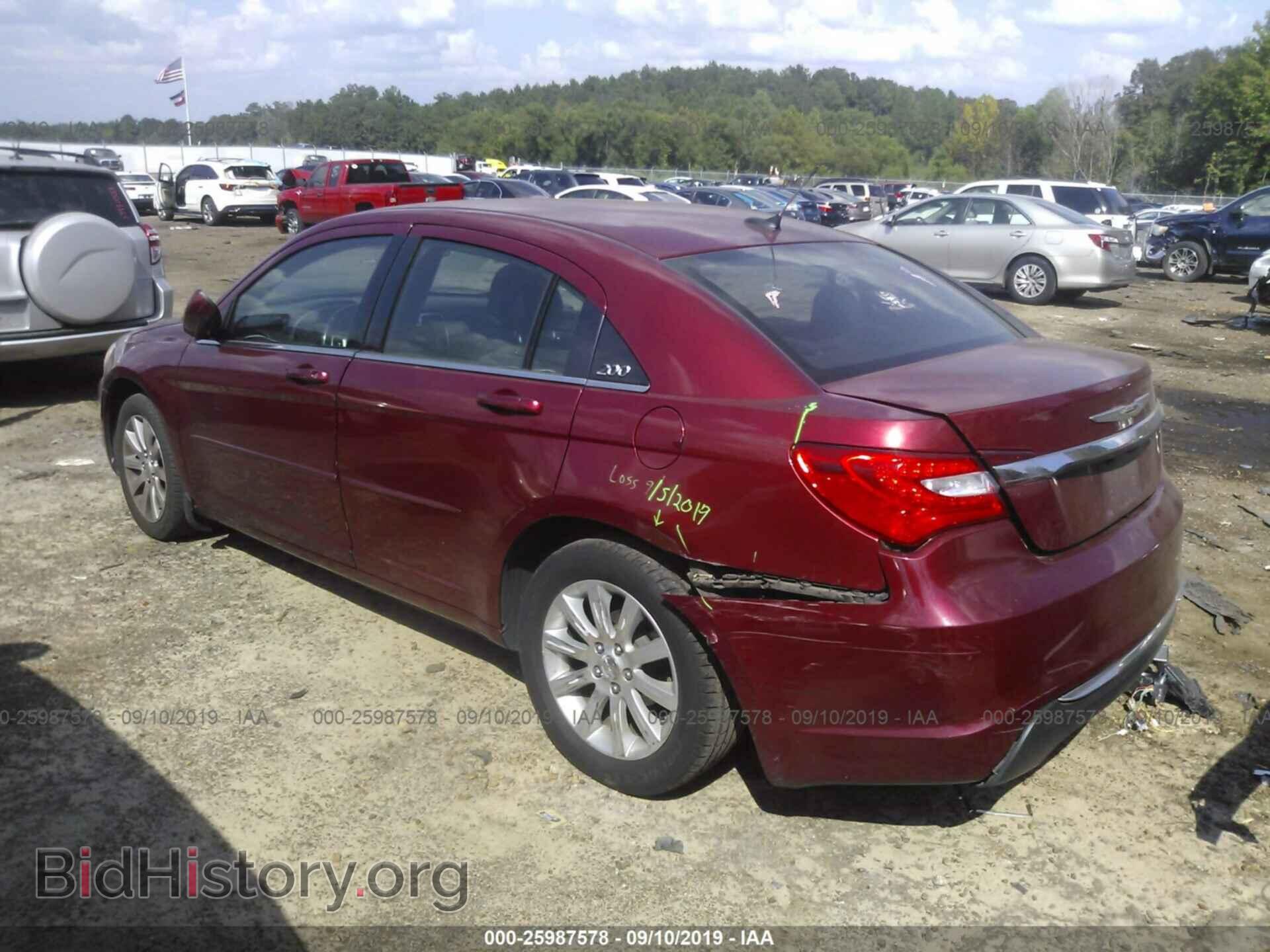 2013 CHRYSLER 200 - VIN: 1C3CCBBB8DN557993 - Фото 3