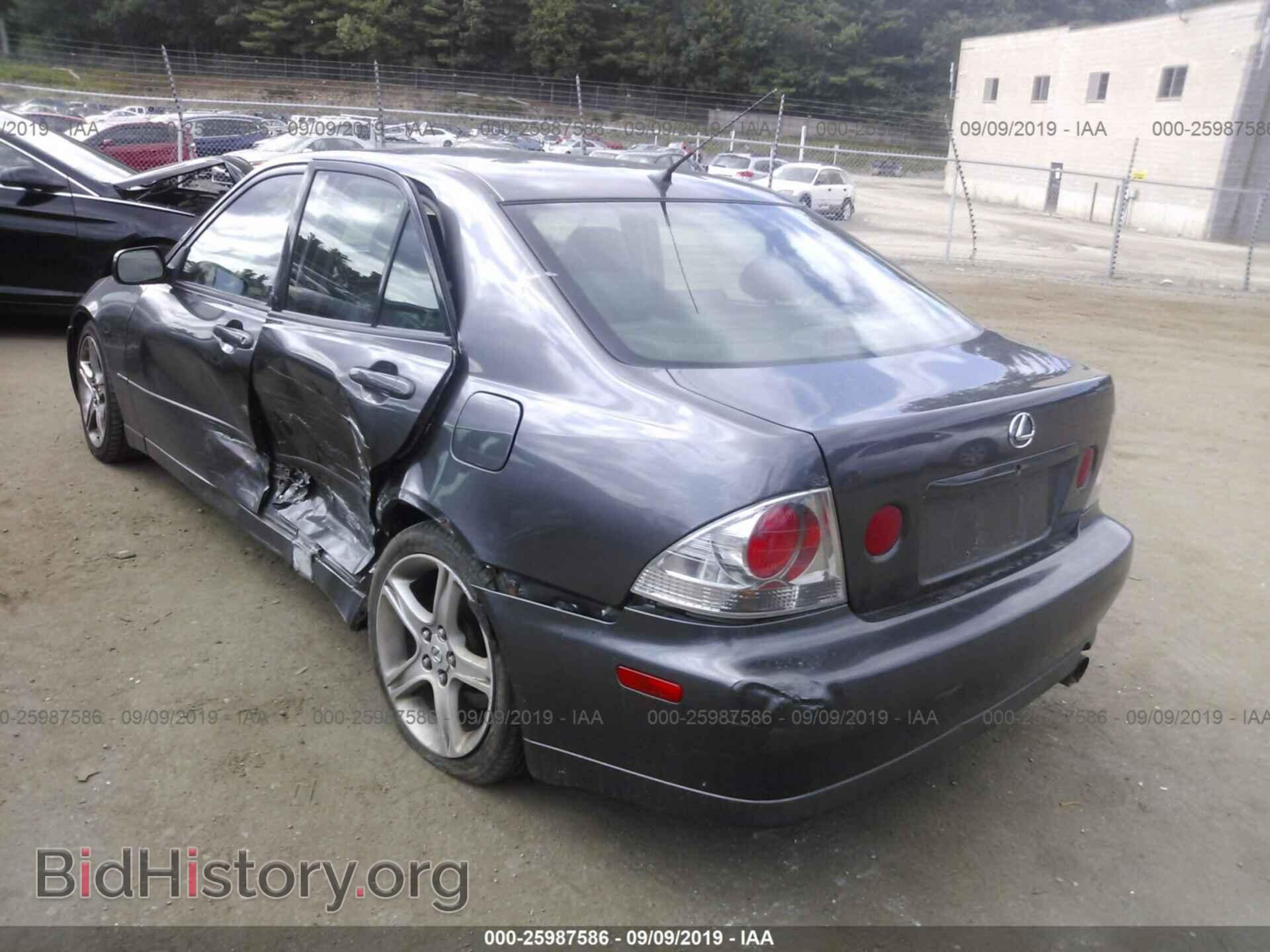 2001 LEXUS IS - VIN: JTHBD182310024611 - Photo 3