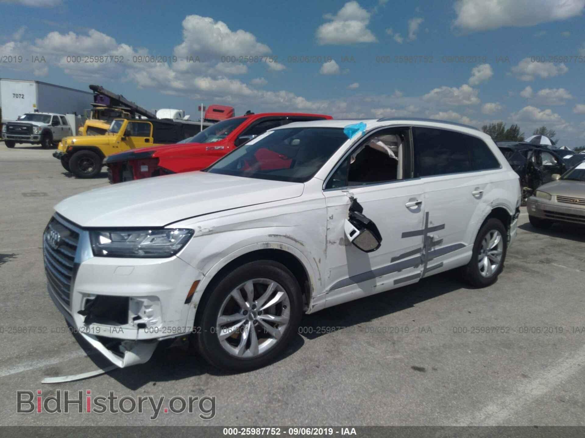 2017 AUDI Q7 - VIN: WA1LAAF77HD010883 - Фото 2