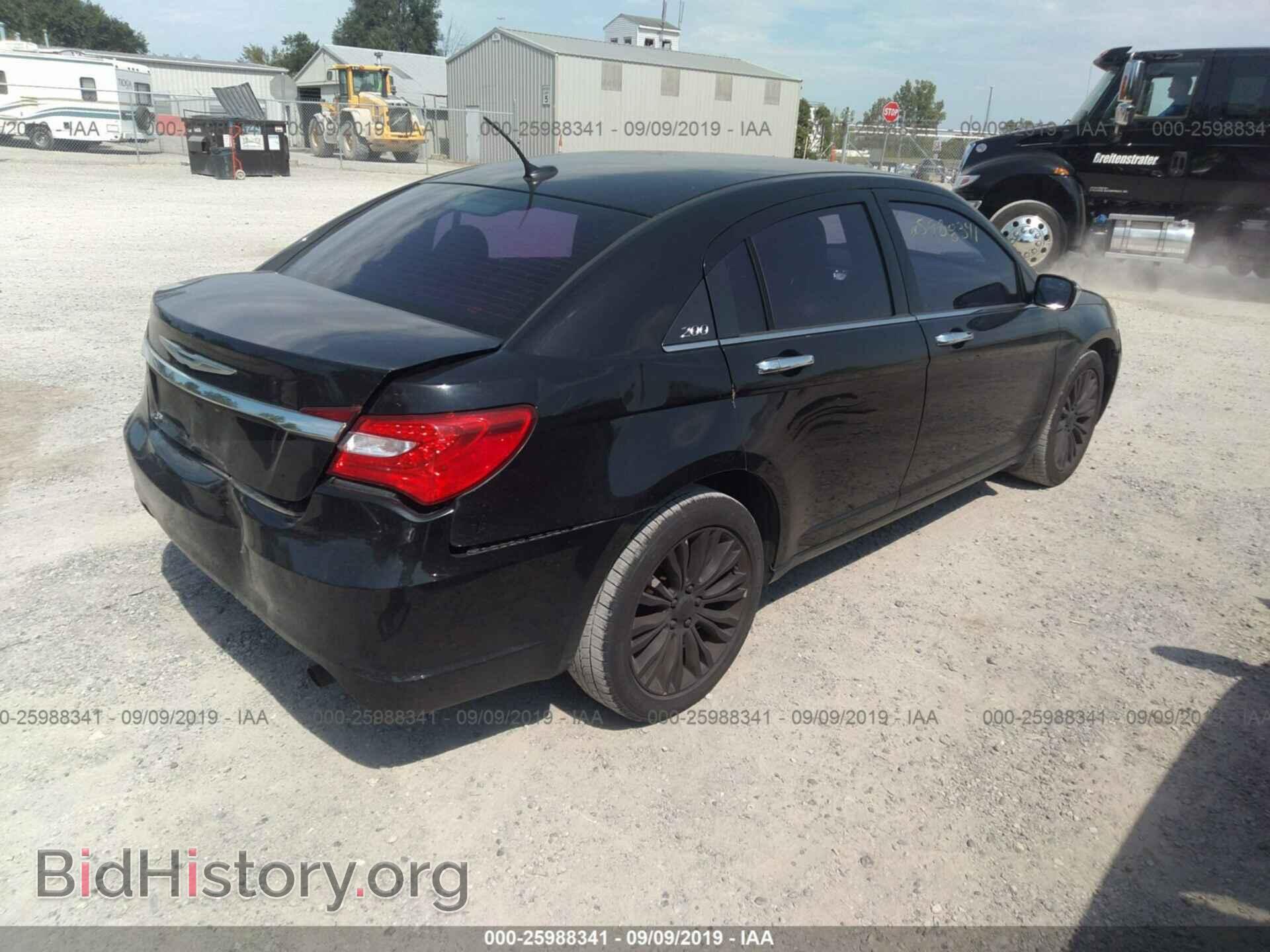 2012 CHRYSLER 200 - VIN: 1C3CCBCB2CN175262 - Фото 4