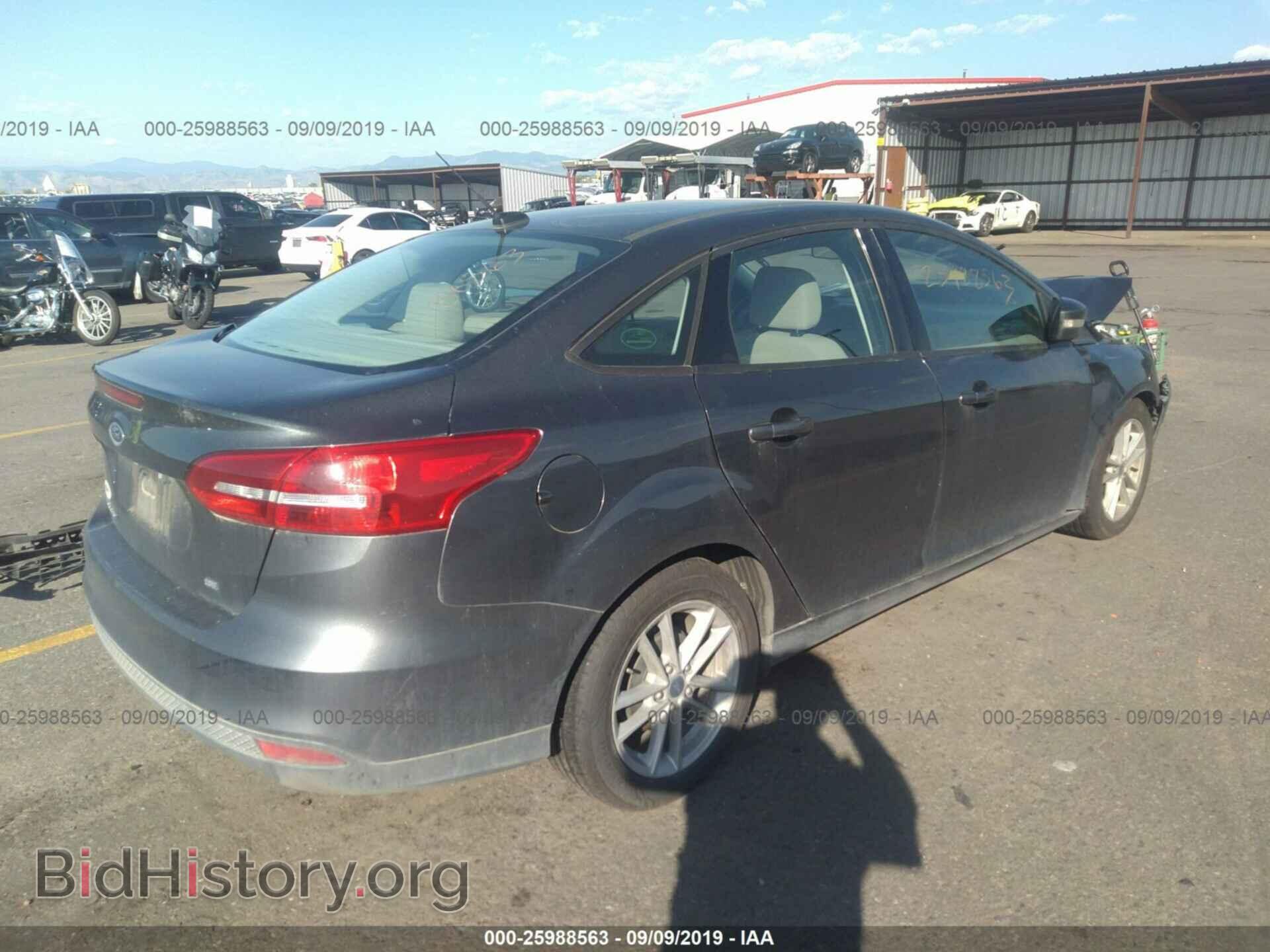 2017 FORD FOCUS - VIN: 1FADP3F2XHL267511 - Photo 4