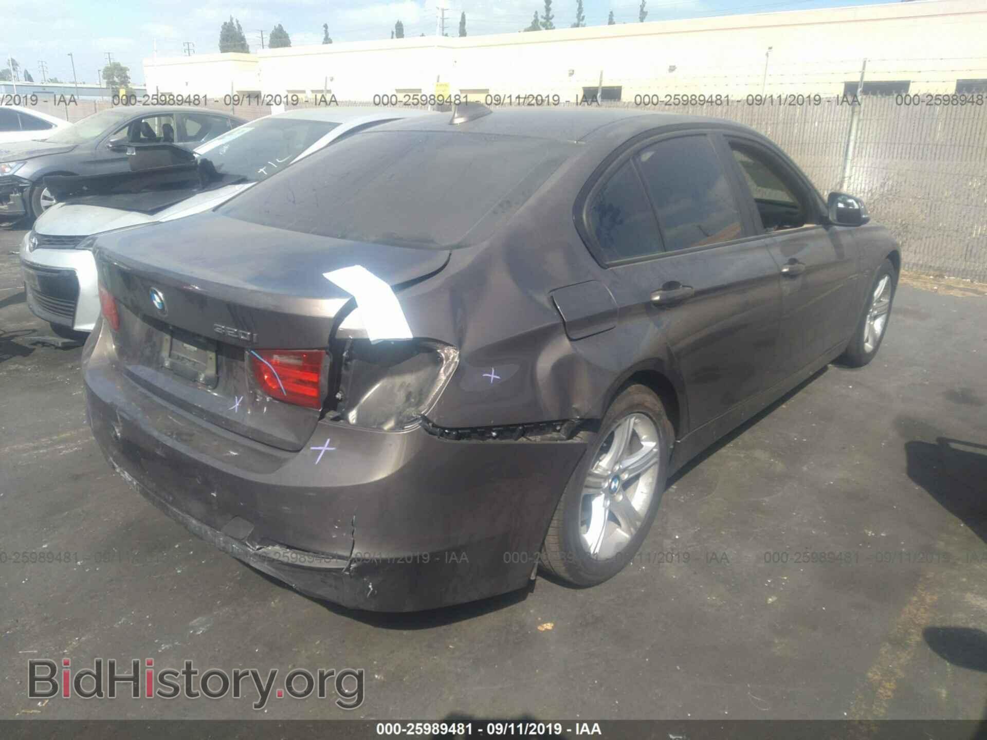 2014 BMW 320 - VIN: WBA3B1C52EP678801 - Фото 4