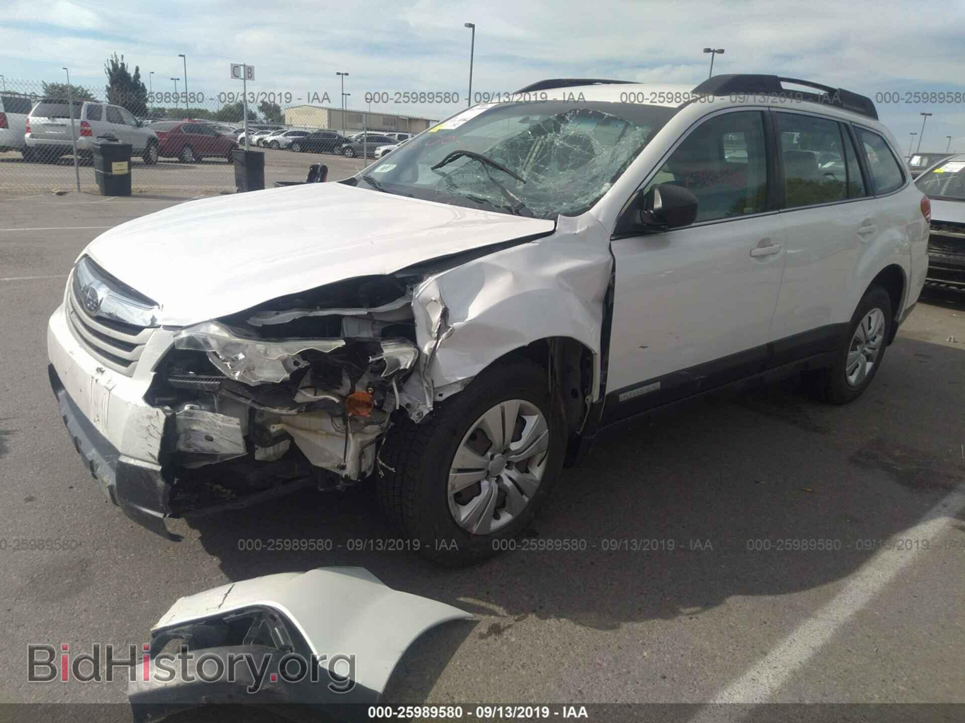 2011 SUBARU OUTBACK - VIN: 4S4BRBAC2B3377090 - Фото 2