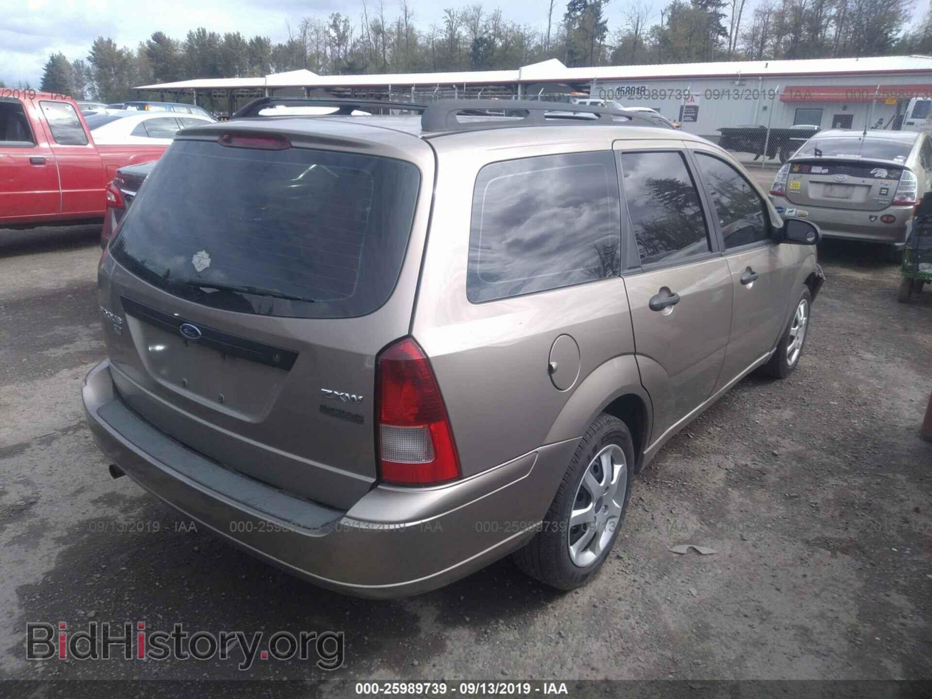 2005 FORD FOCUS - VIN: 1FAFP36NX5W158415 - Фото 4