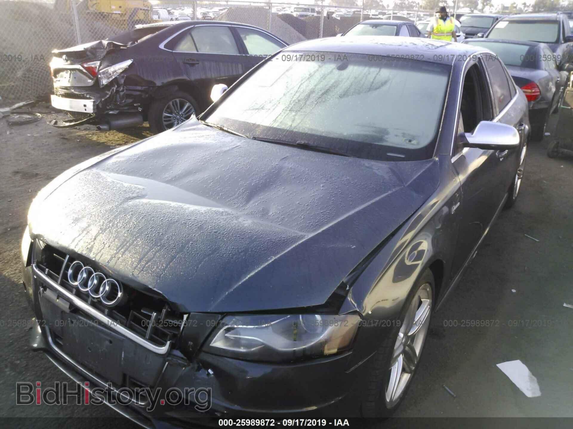 2011 AUDI S4 - VIN: WAUKGAFL4BA044394 - Фото 2