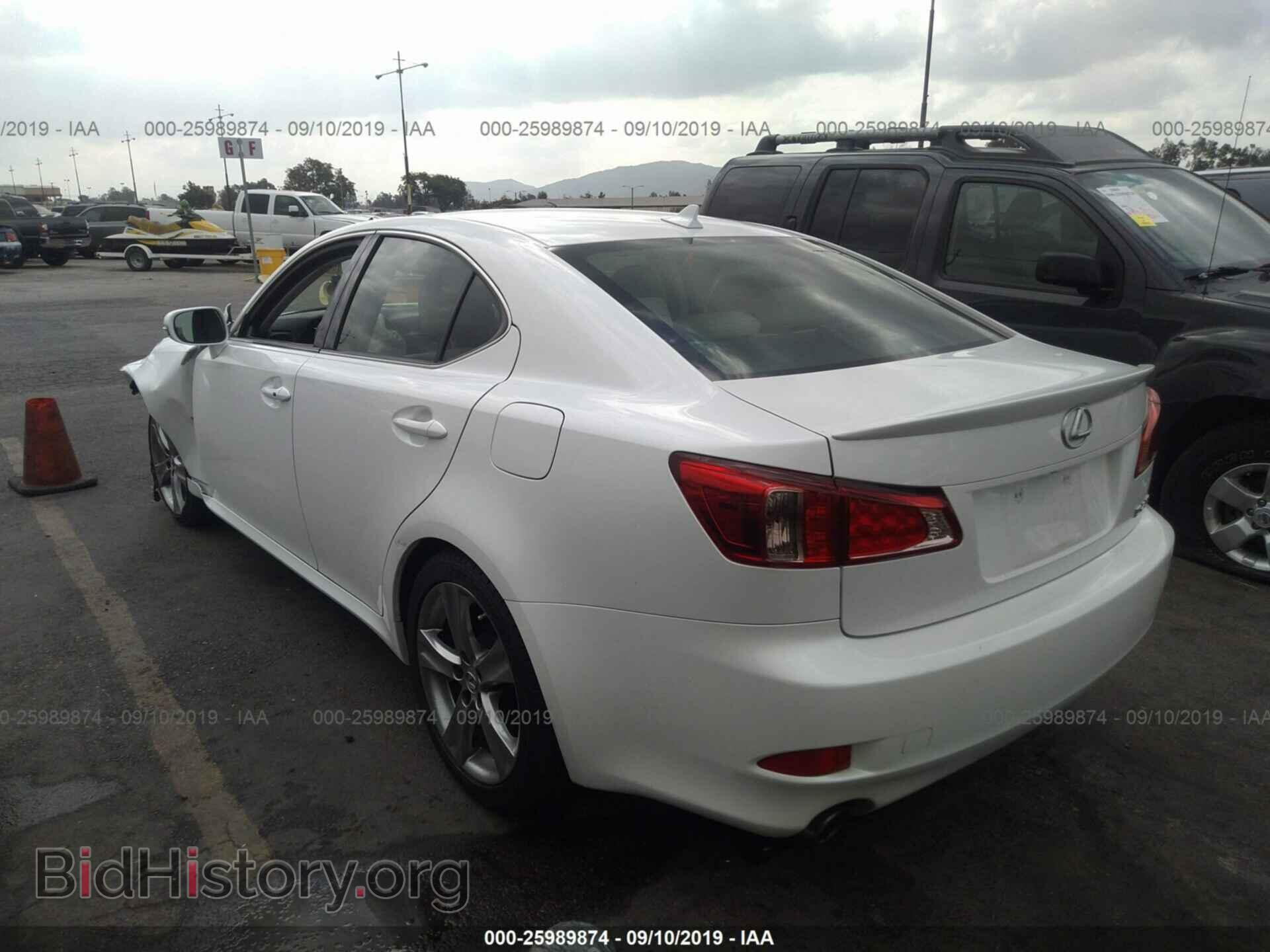 2011 LEXUS IS - VIN: JTHBF5C2XB5155709 - Photo 3