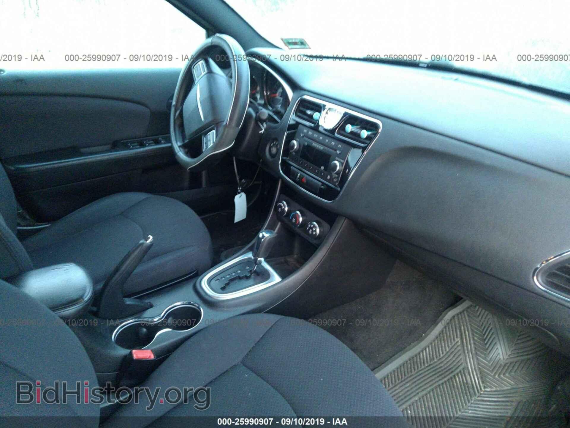 2012 CHRYSLER 200 - VIN: 1C3CCBAB4CN320322 - Photo 5