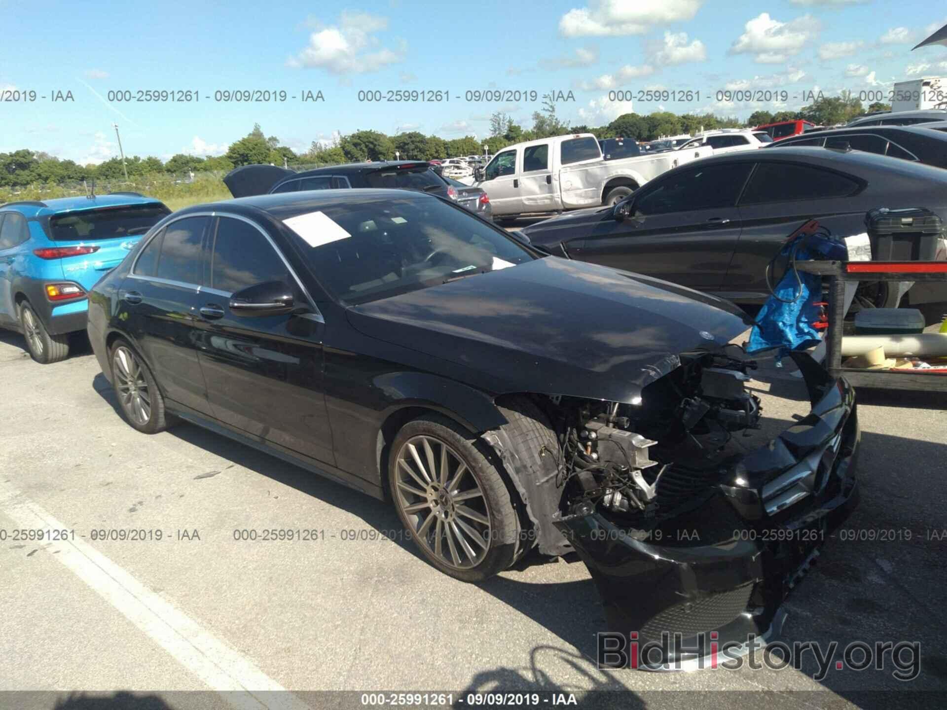 Photo 55SWF4JB8HU212124 - MERCEDES-BENZ C 2017