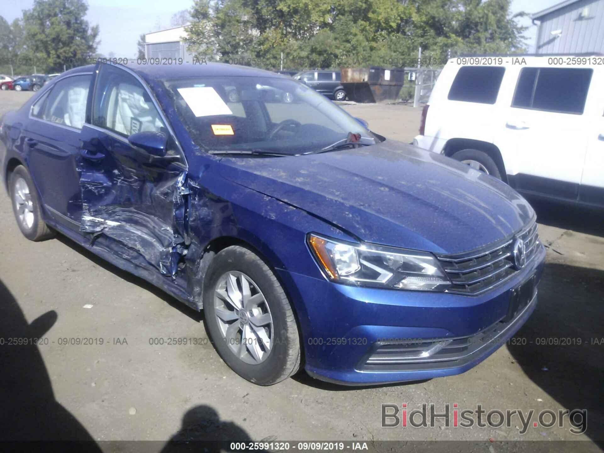 Photo 1VWAT7A33GC015482 - VOLKSWAGEN PASSAT 2016