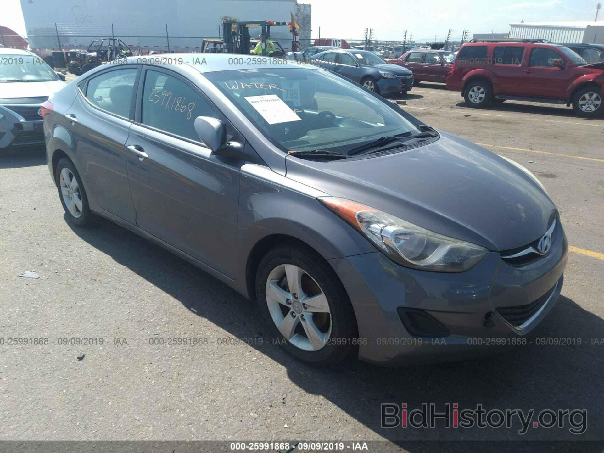 Photo 5NPDH4AE2BH056068 - HYUNDAI ELANTRA 2011