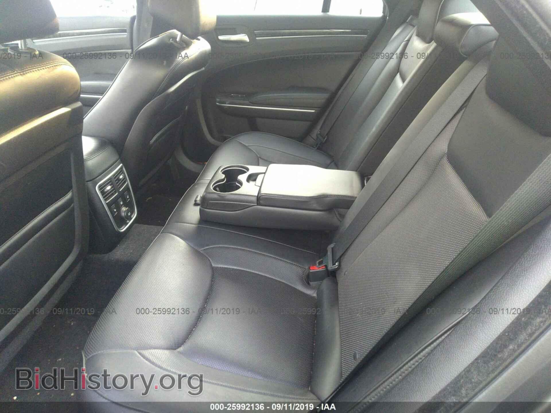 2014 CHRYSLER 300C - VIN: 2C3CCAKT5EH100989 - Фото 8