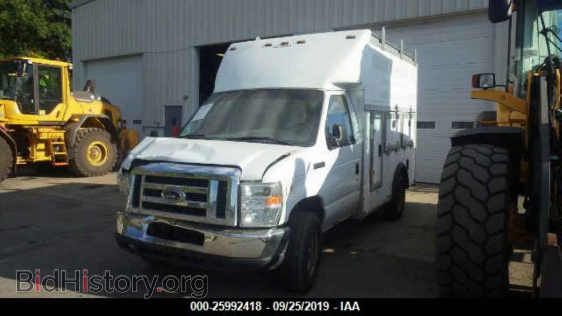 2008 FORD ECONOLINE - VIN: 1FDSE35L68DA88079 - Фото 2