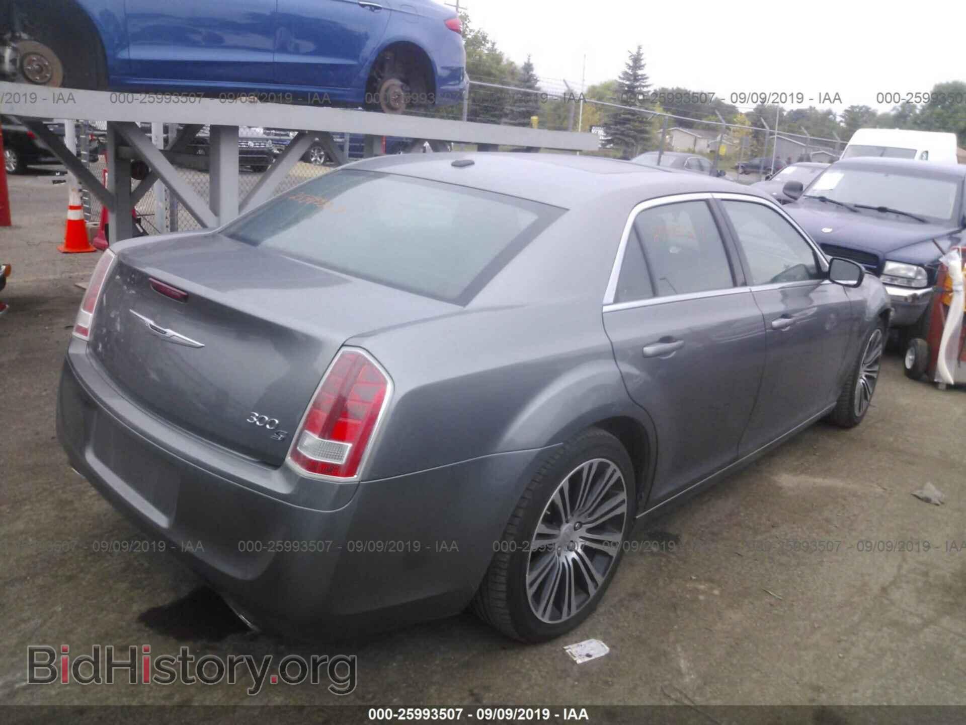 2012 CHRYSLER 300 - VIN: 2C3CCABG6CH263215 - Фото 4