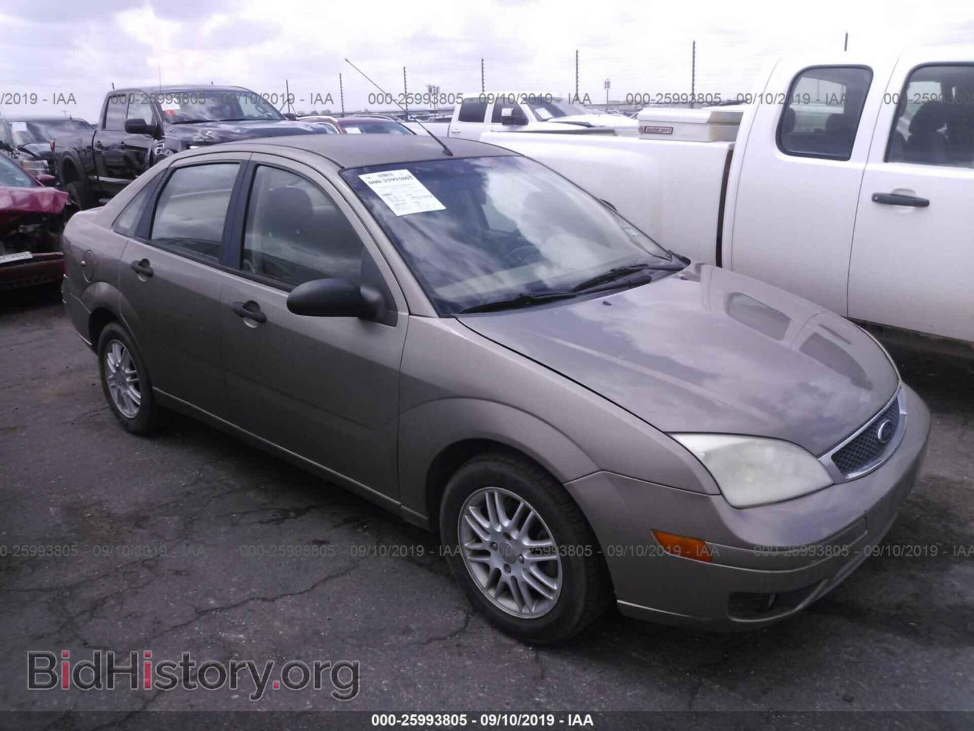 Photo 1FAFP34N55W187002 - FORD FOCUS 2005