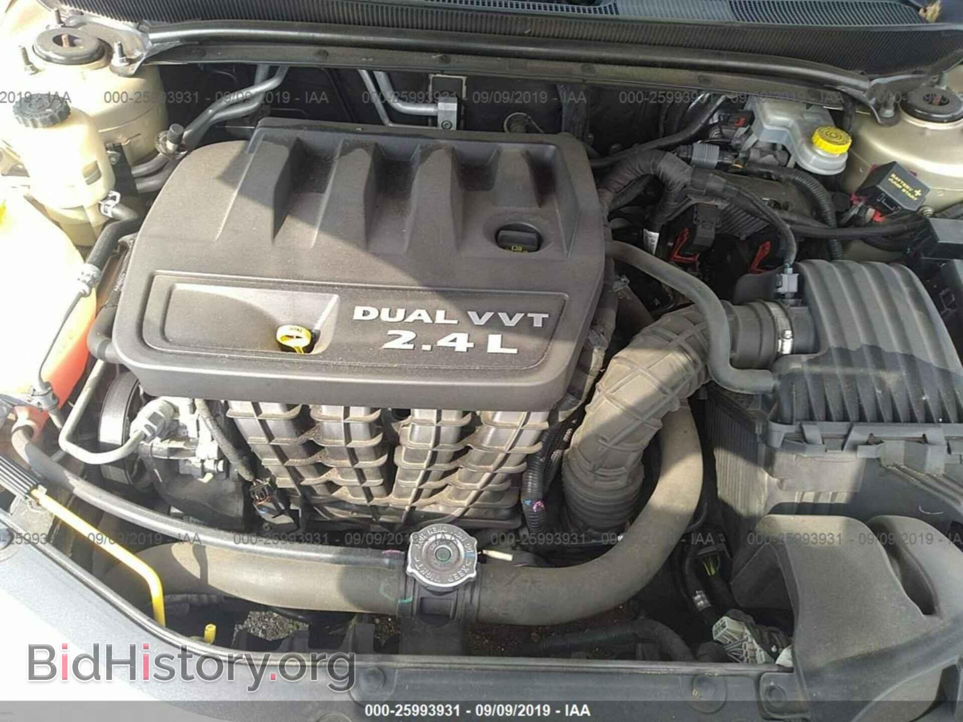 2011 CHRYSLER 200 - VIN: 1C3BC1FBXBN520067 - Фото 10