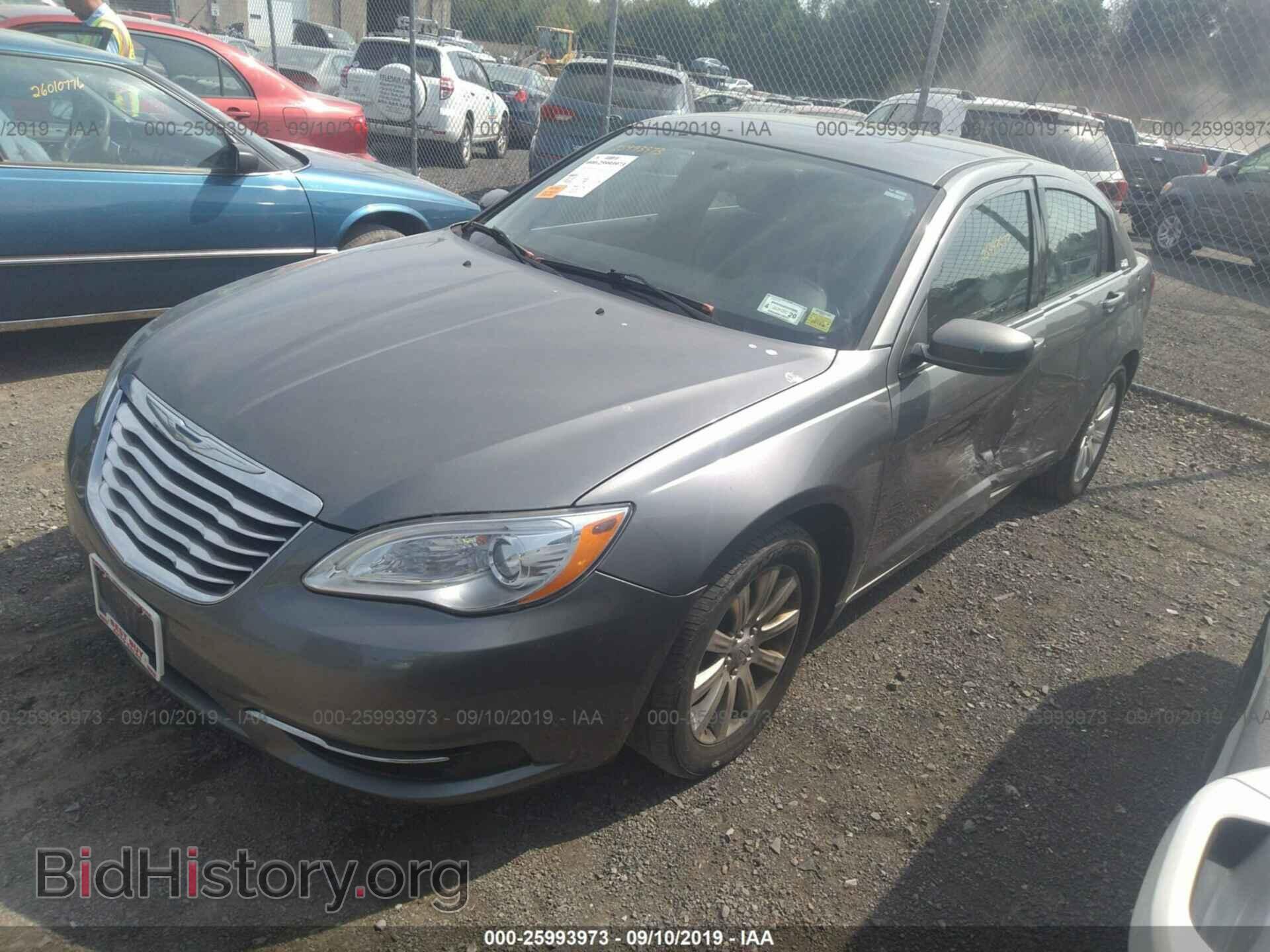 2012 CHRYSLER 200 - VIN: 1C3CCBBB3CN134964 - Фото 2
