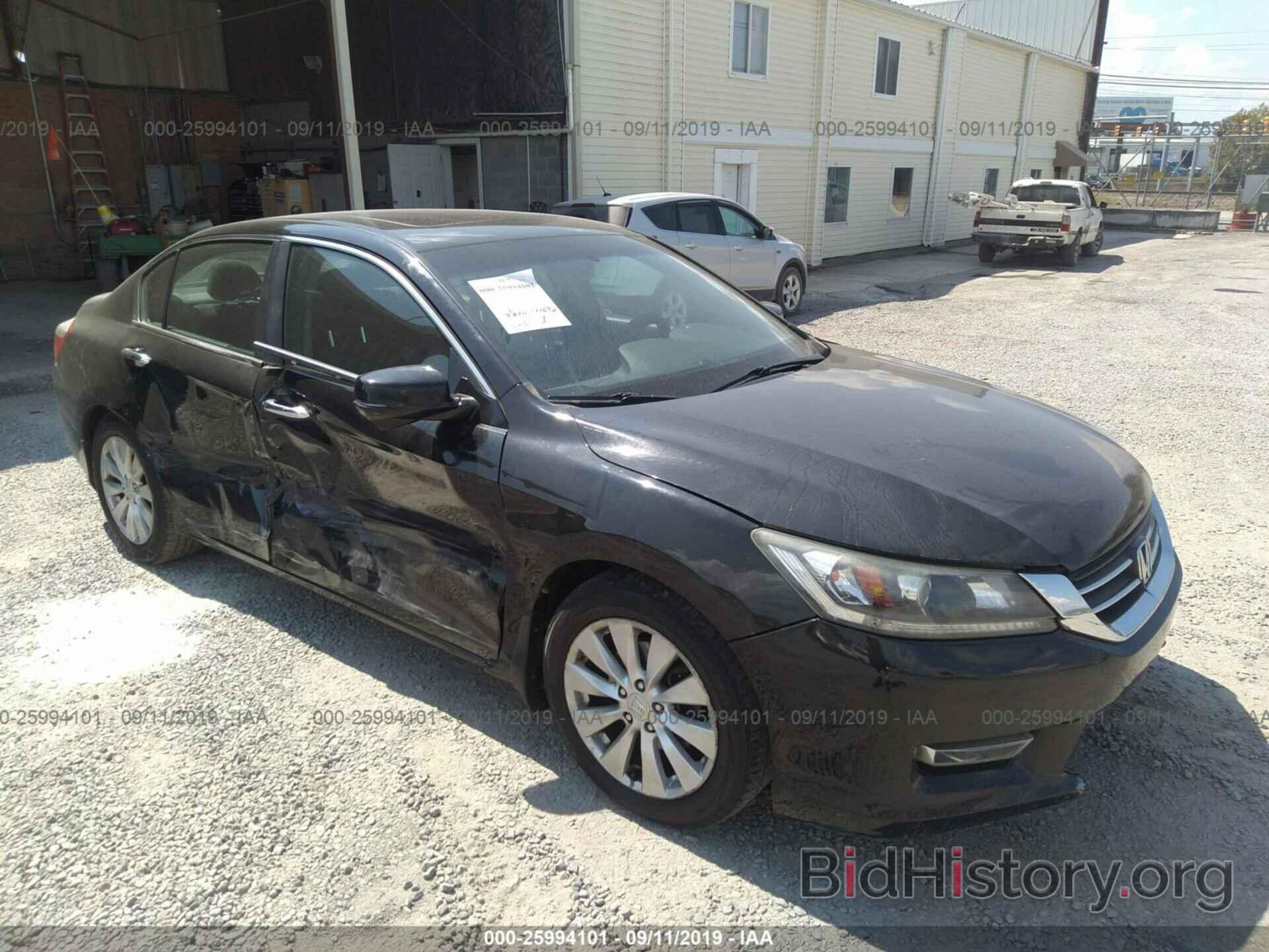 Photo 1HGCR2F75DA220626 - HONDA ACCORD 2013