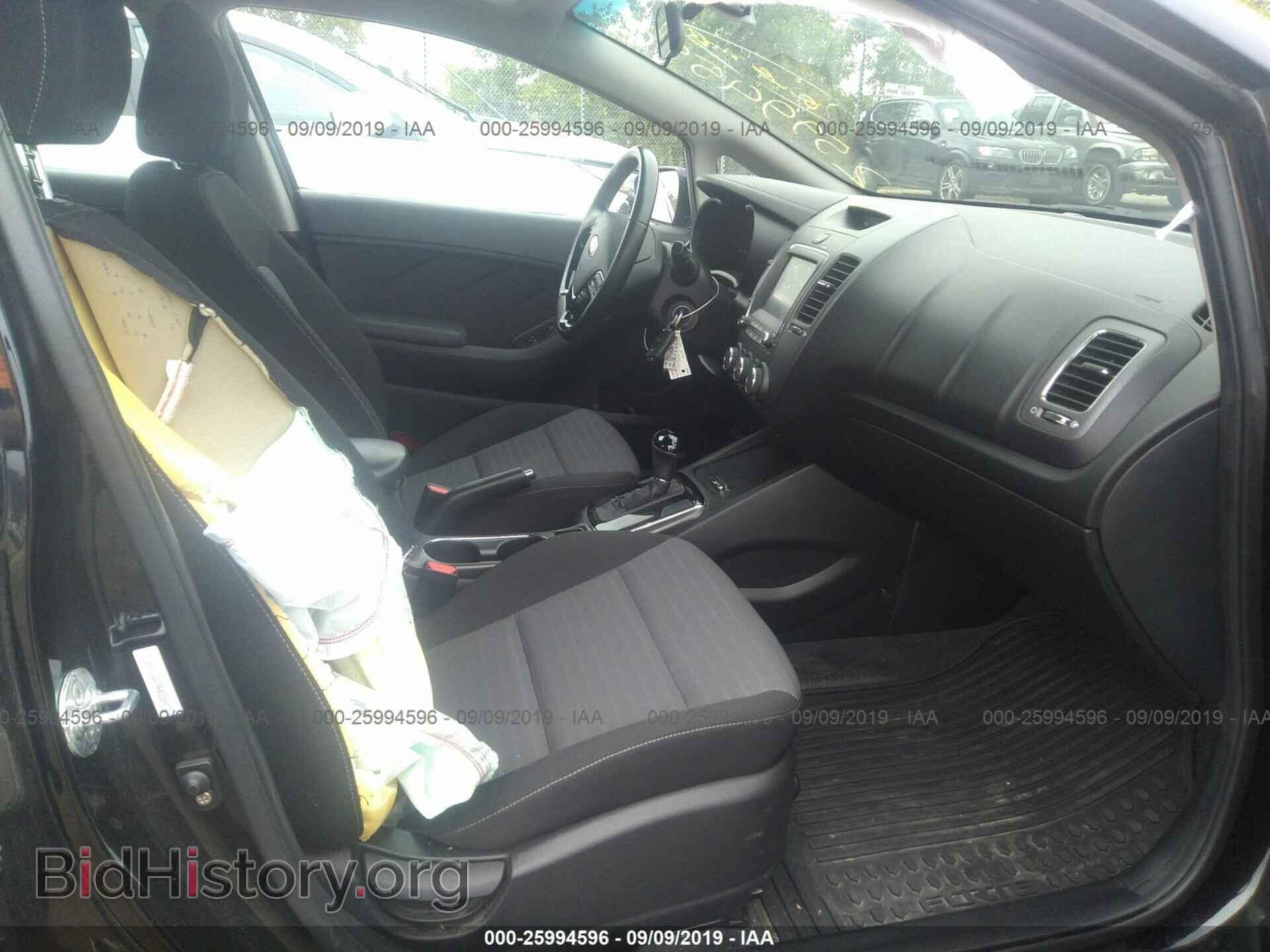 2017 KIA FORTE - VIN: 3KPFL4A79HE106972 - Photo 5