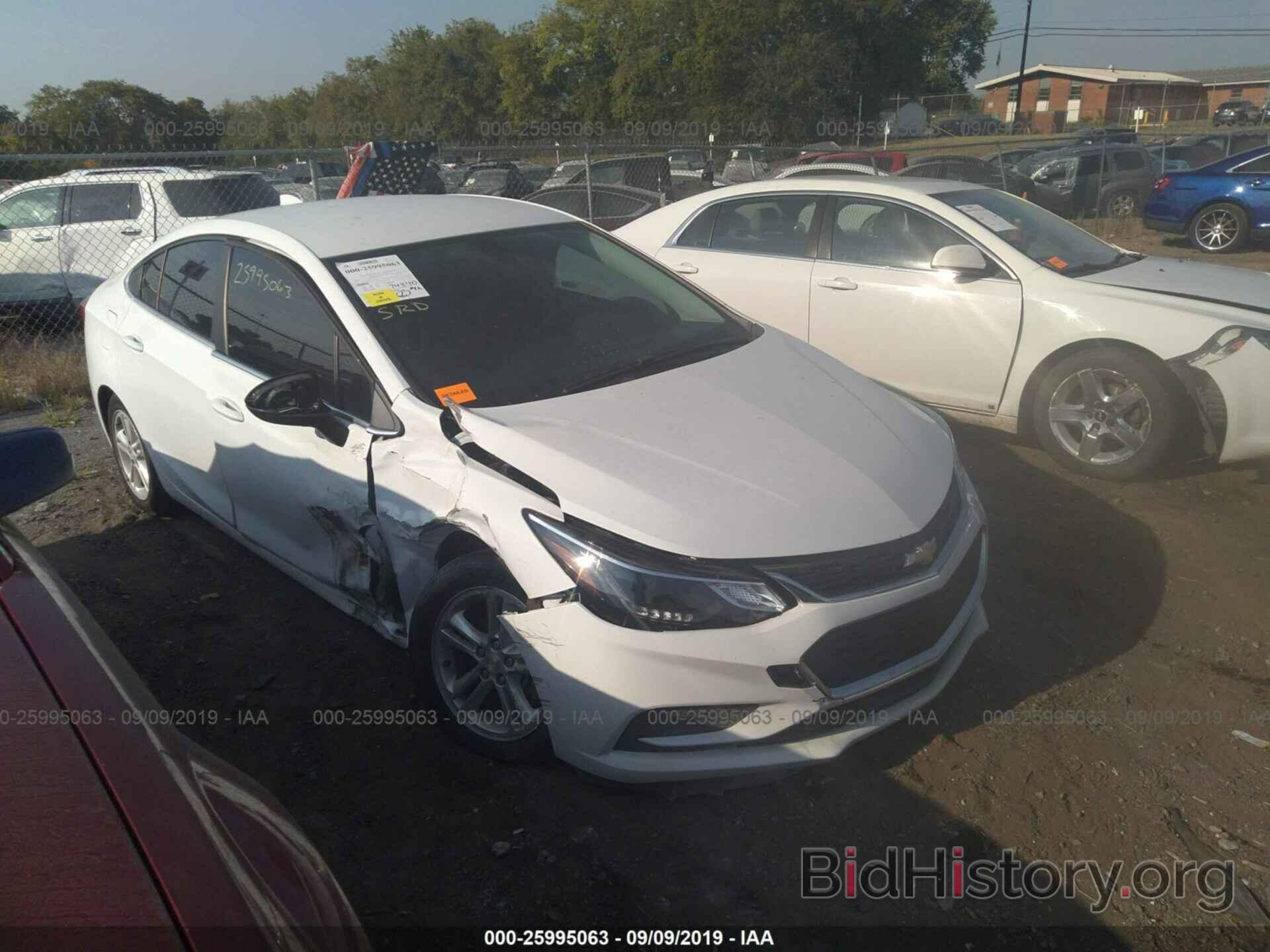 Photo 1G1BE5SM3H7102380 - CHEVROLET CRUZE 2017