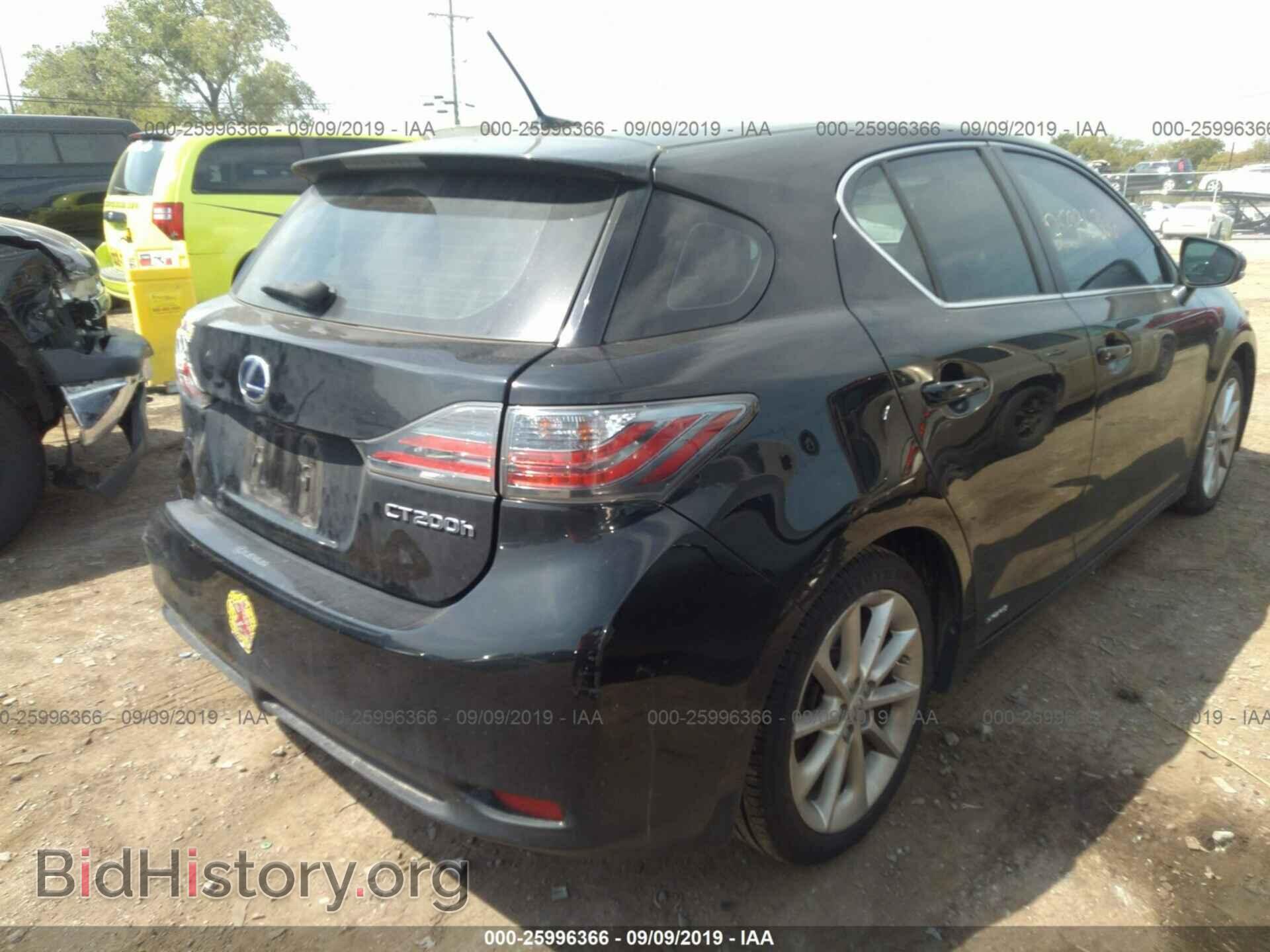2011 LEXUS CT - VIN: JTHKD5BH2B2017188 - Фото 4