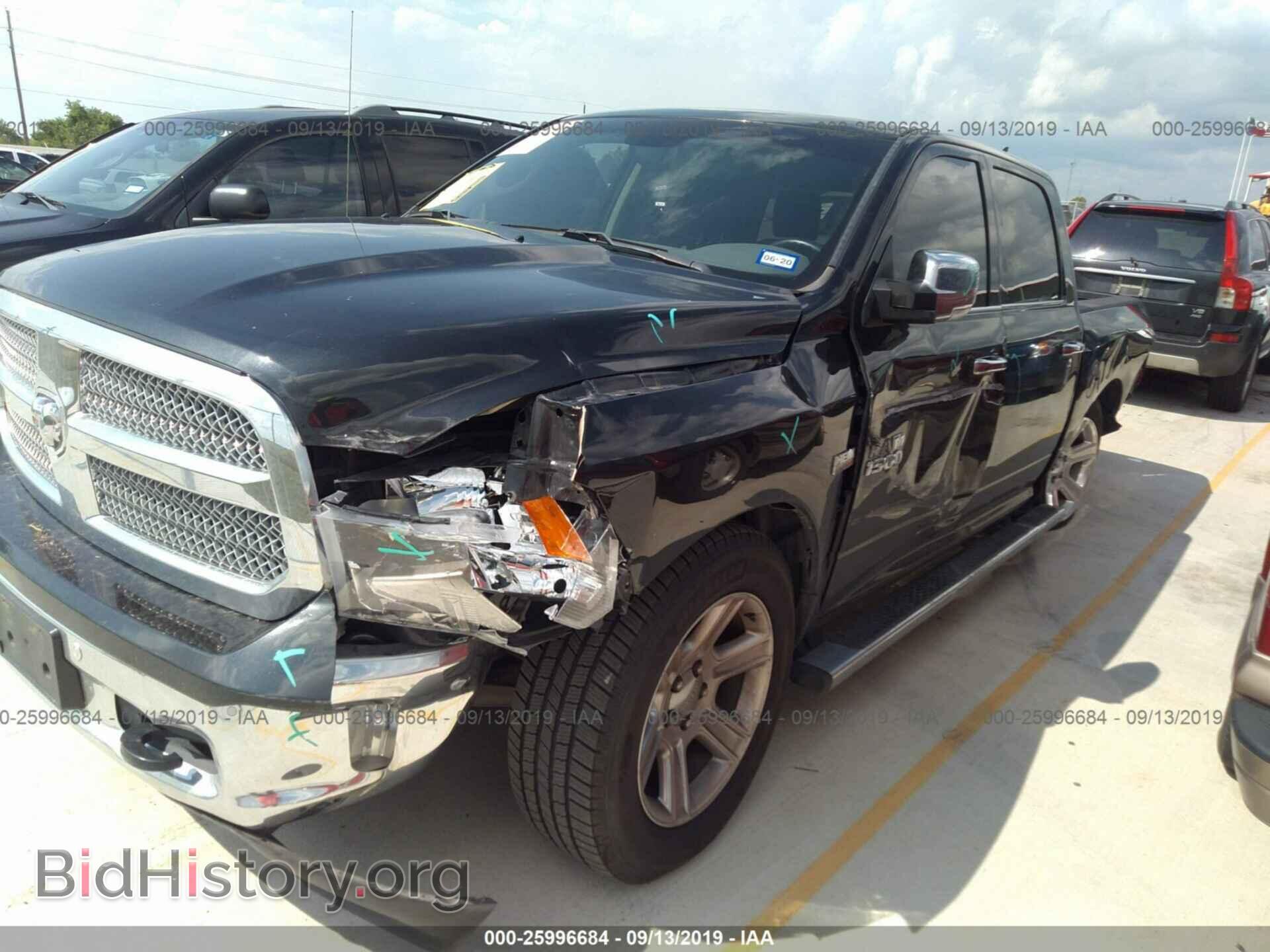 2017 RAM 1500 - VIN: 1C6RR6LT0HS752777 - Фото 2