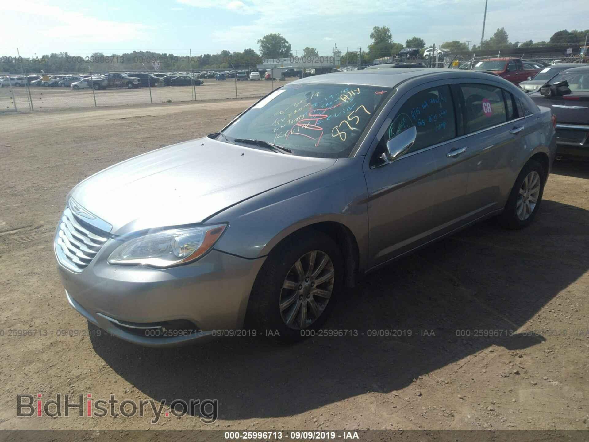 2013 CHRYSLER 200 - VIN: 1C3CCBCG5DN728757 - Photo 2