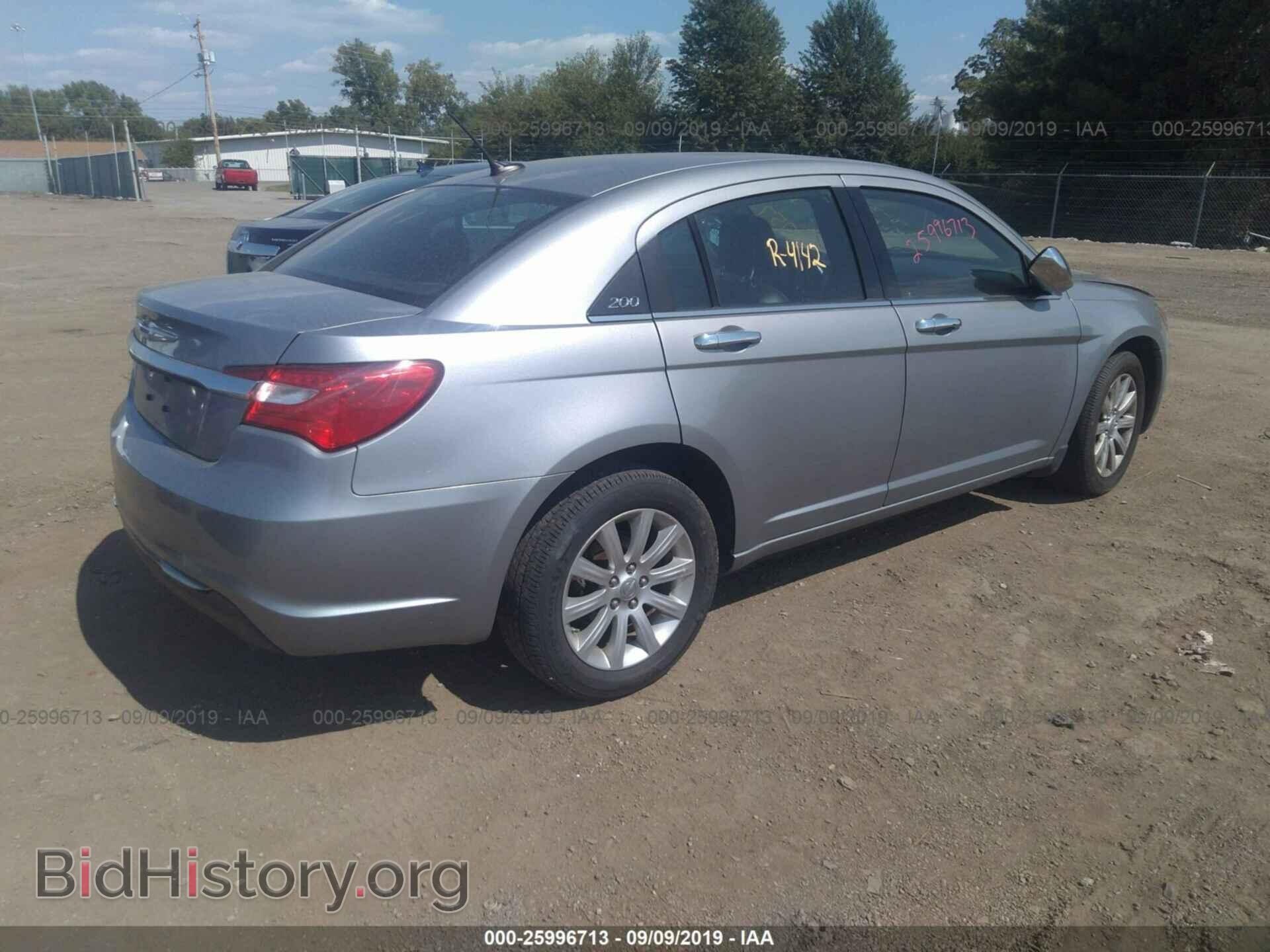2013 CHRYSLER 200 - VIN: 1C3CCBCG5DN728757 - Photo 4