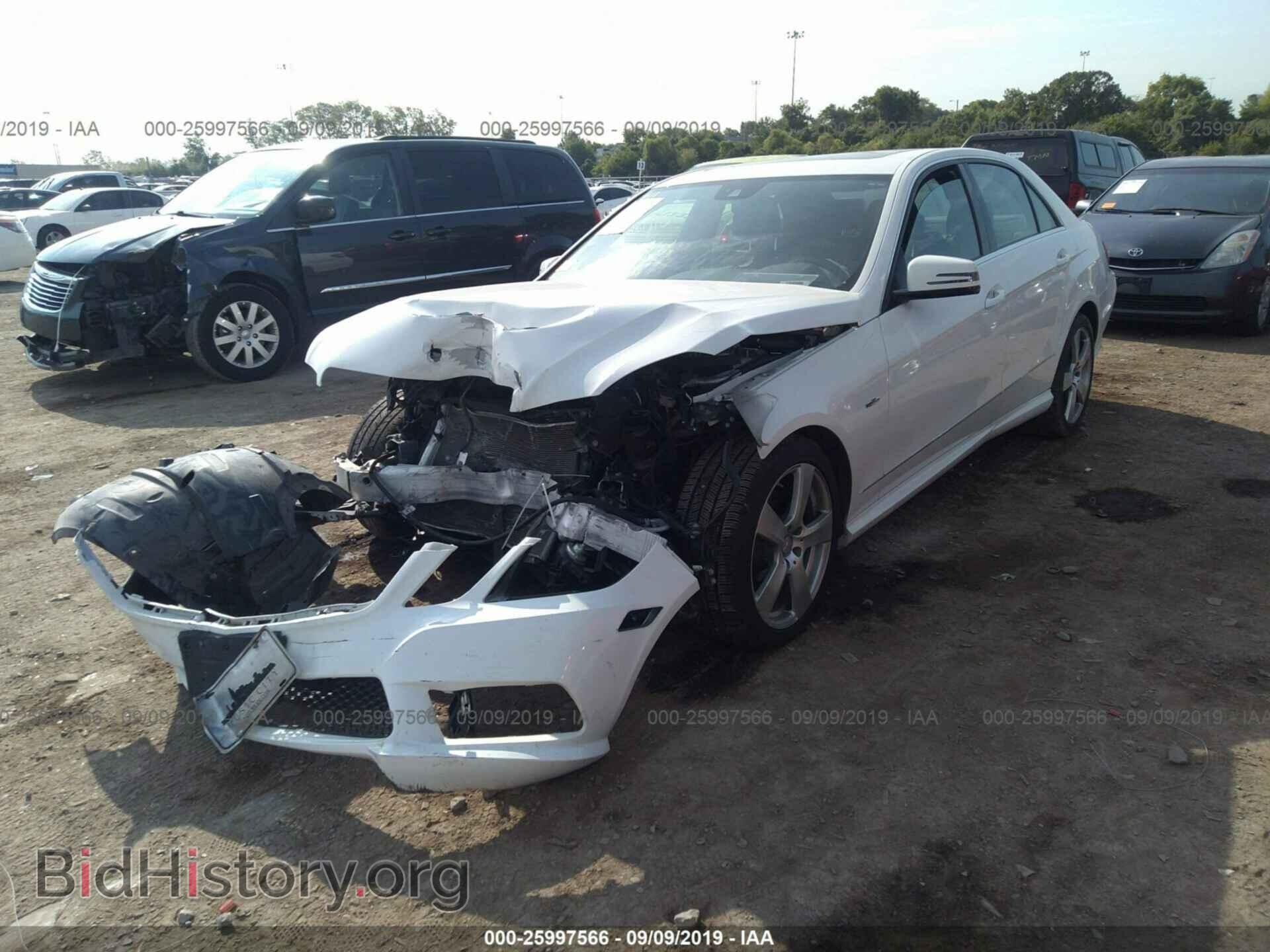 2012 MERCEDES-BENZ E - VIN: WDDHF8JB2CA631501 - Фото 2