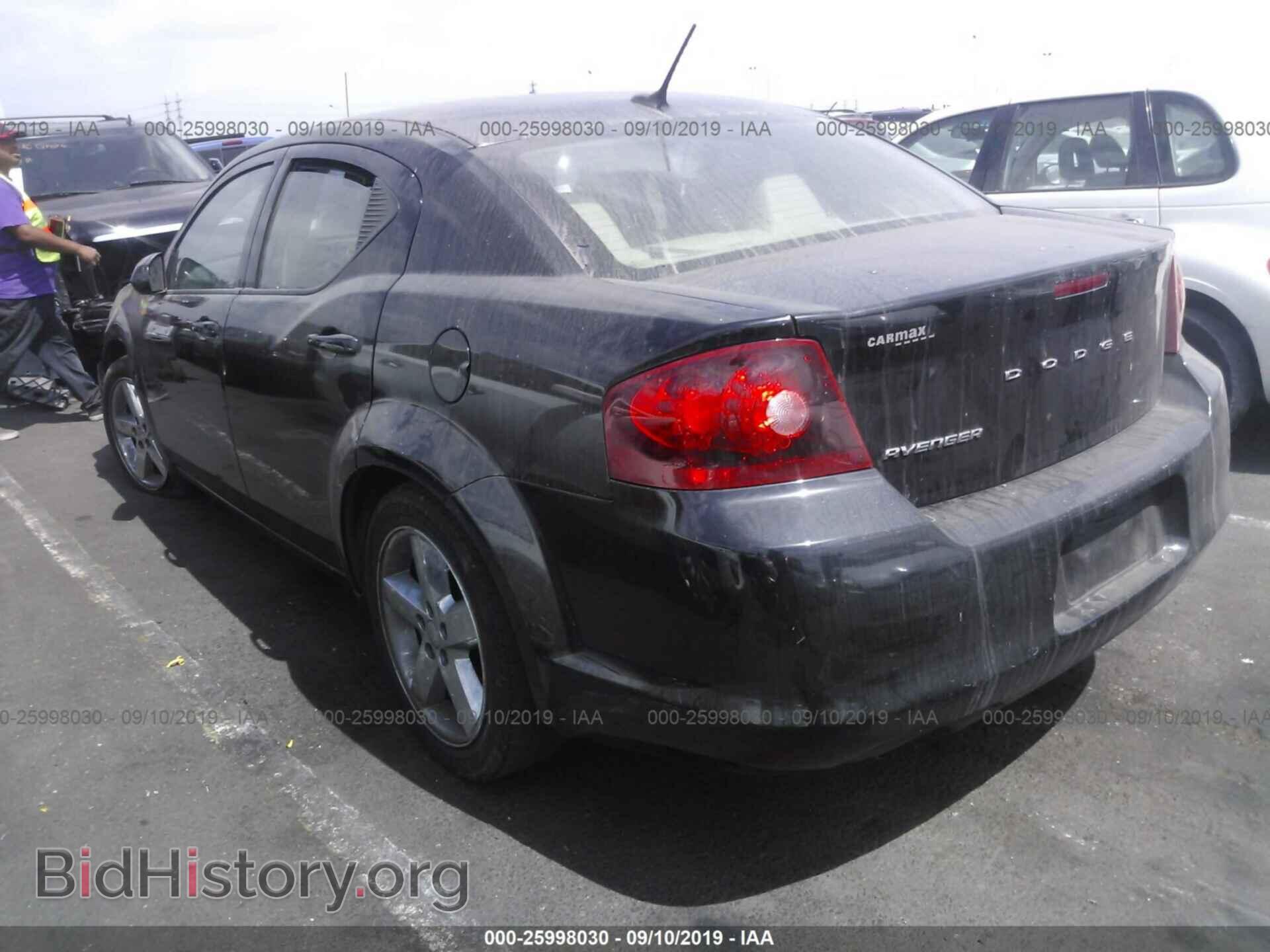 2011 DODGE AVENGER - VIN: 1B3BD2FG9BN620656 - Фото 3