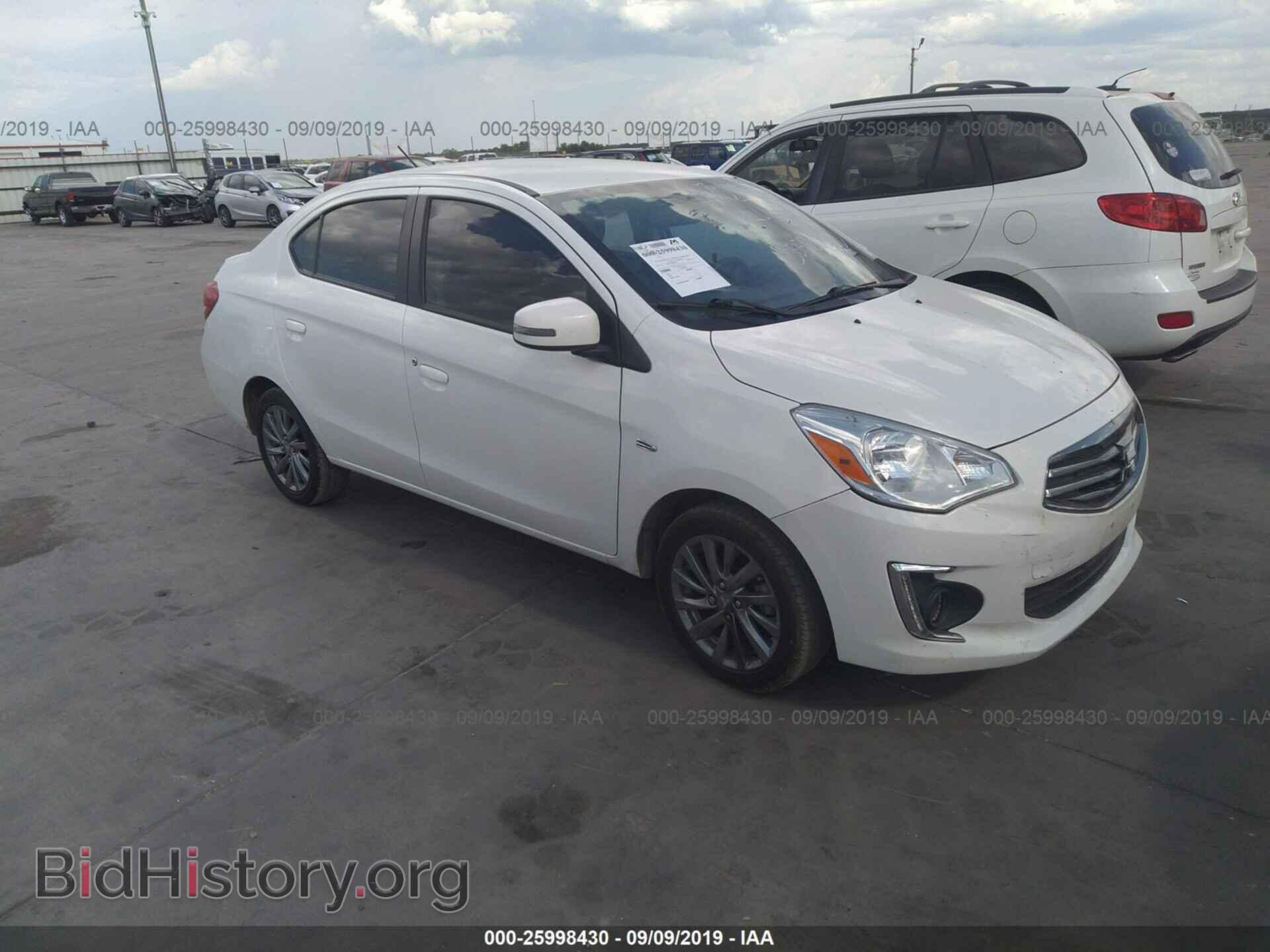 Photo ML32F4FJ3HHF09453 - MITSUBISHI MIRAGE 2017