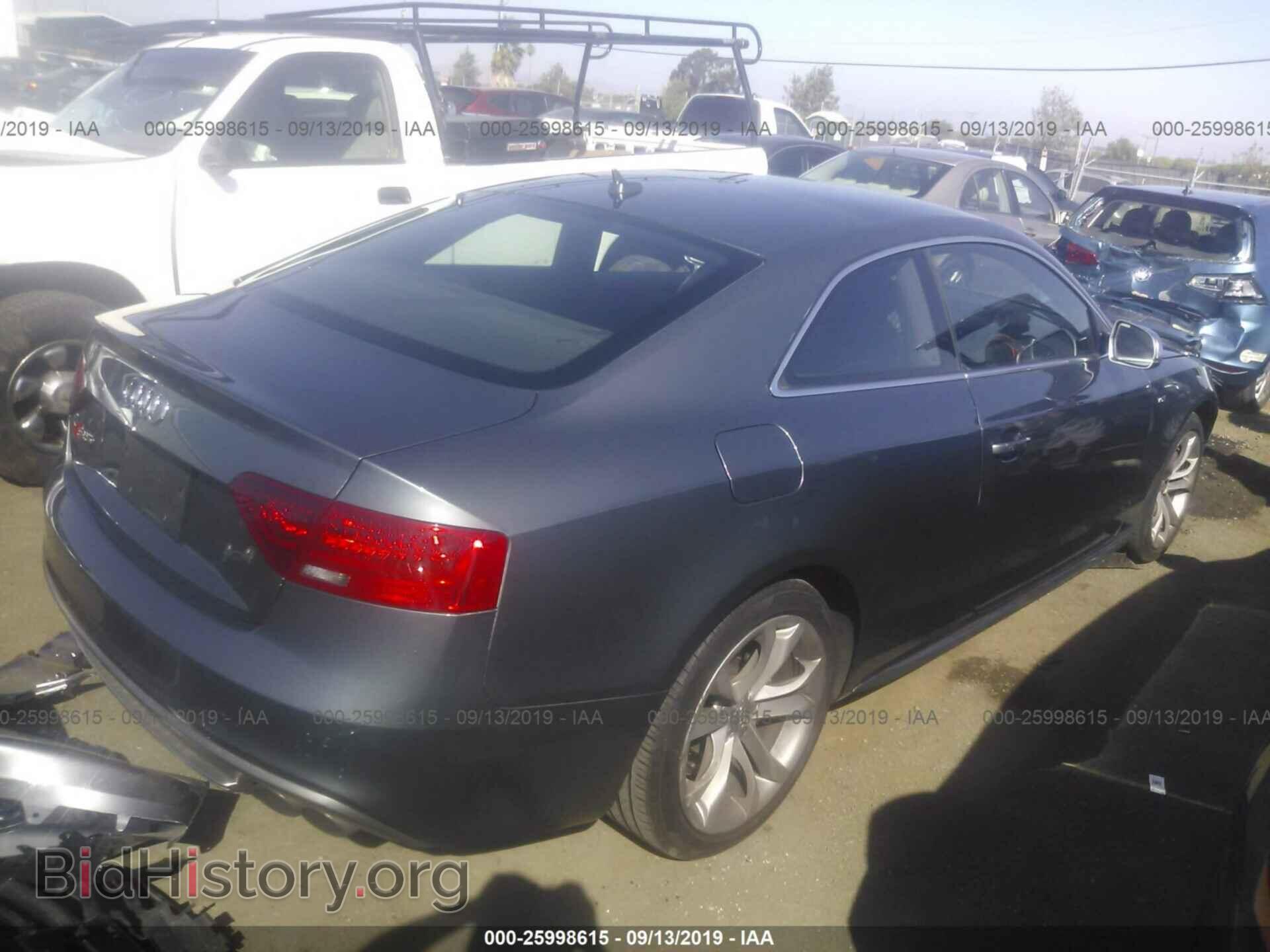 2013 AUDI S5 - VIN: WAUCGAFR8DA036181 - Фото 4