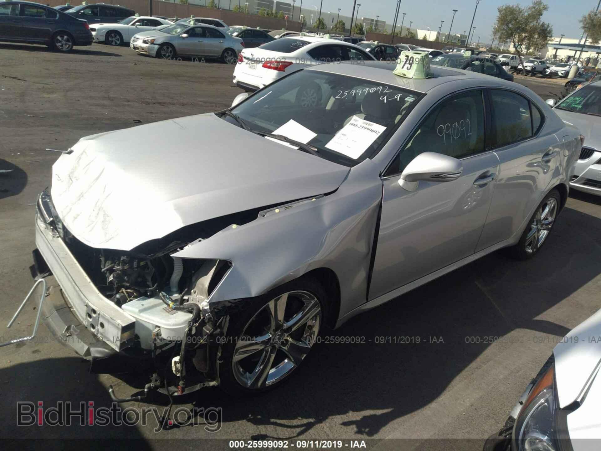 2011 LEXUS IS - VIN: JTHBE5C23B5028416 - Фото 2