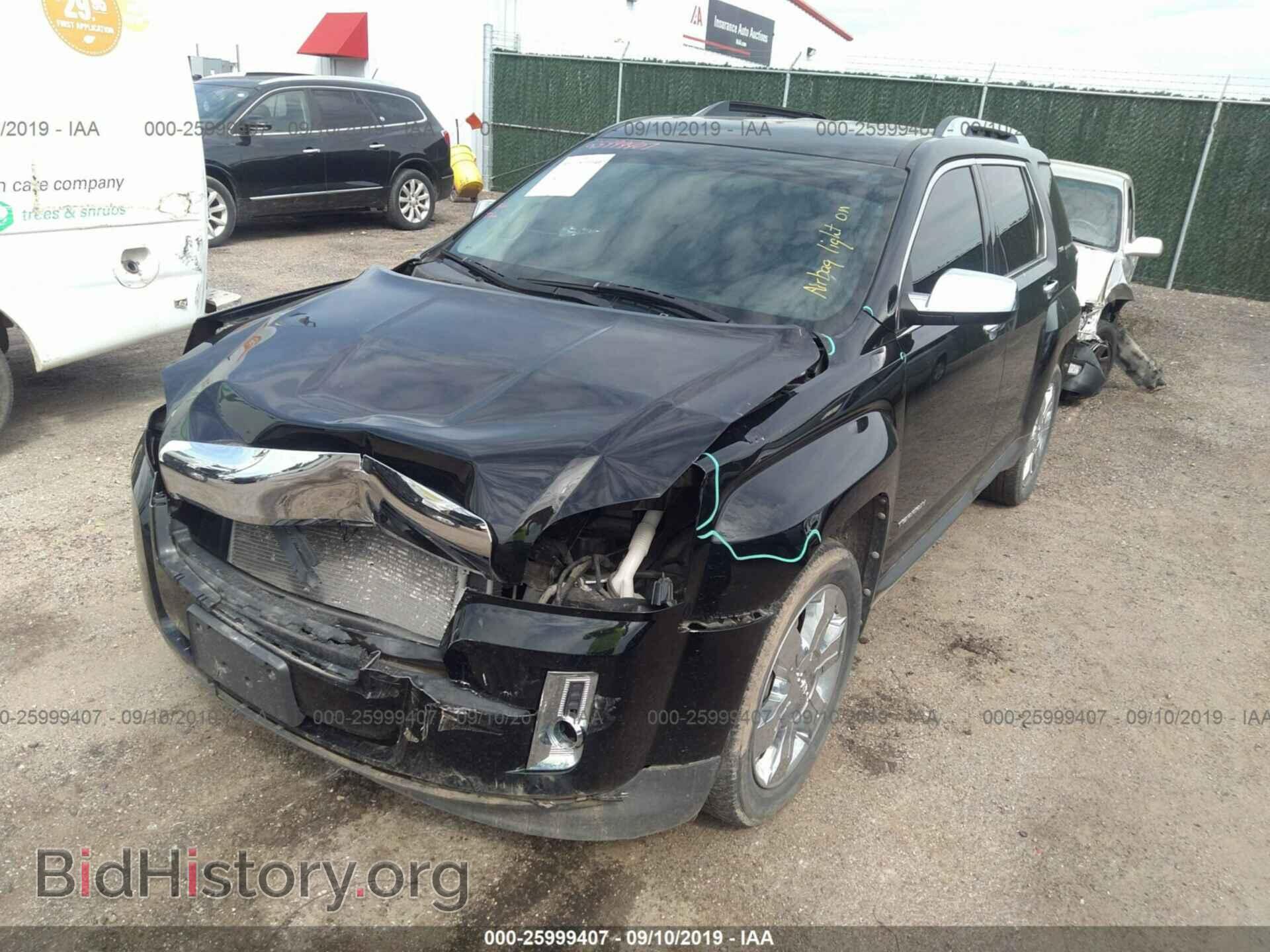 2011 GMC TERRAIN - VIN: 2CTFLXE54B6461750 - Photo 2